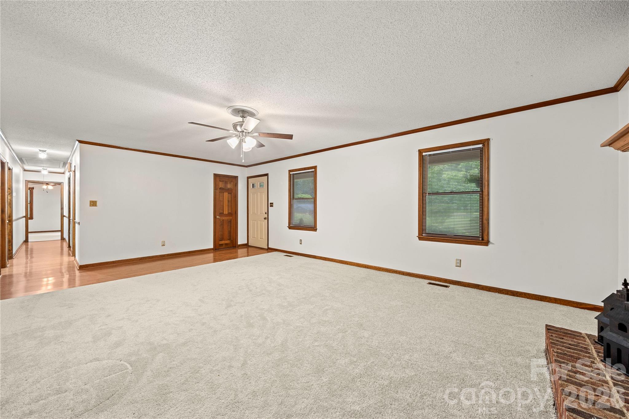 101 Magnolia Lane — Mount Holly