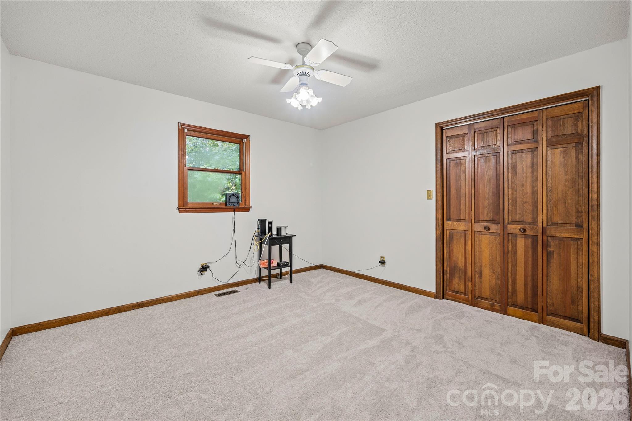 101 Magnolia Lane — Mount Holly