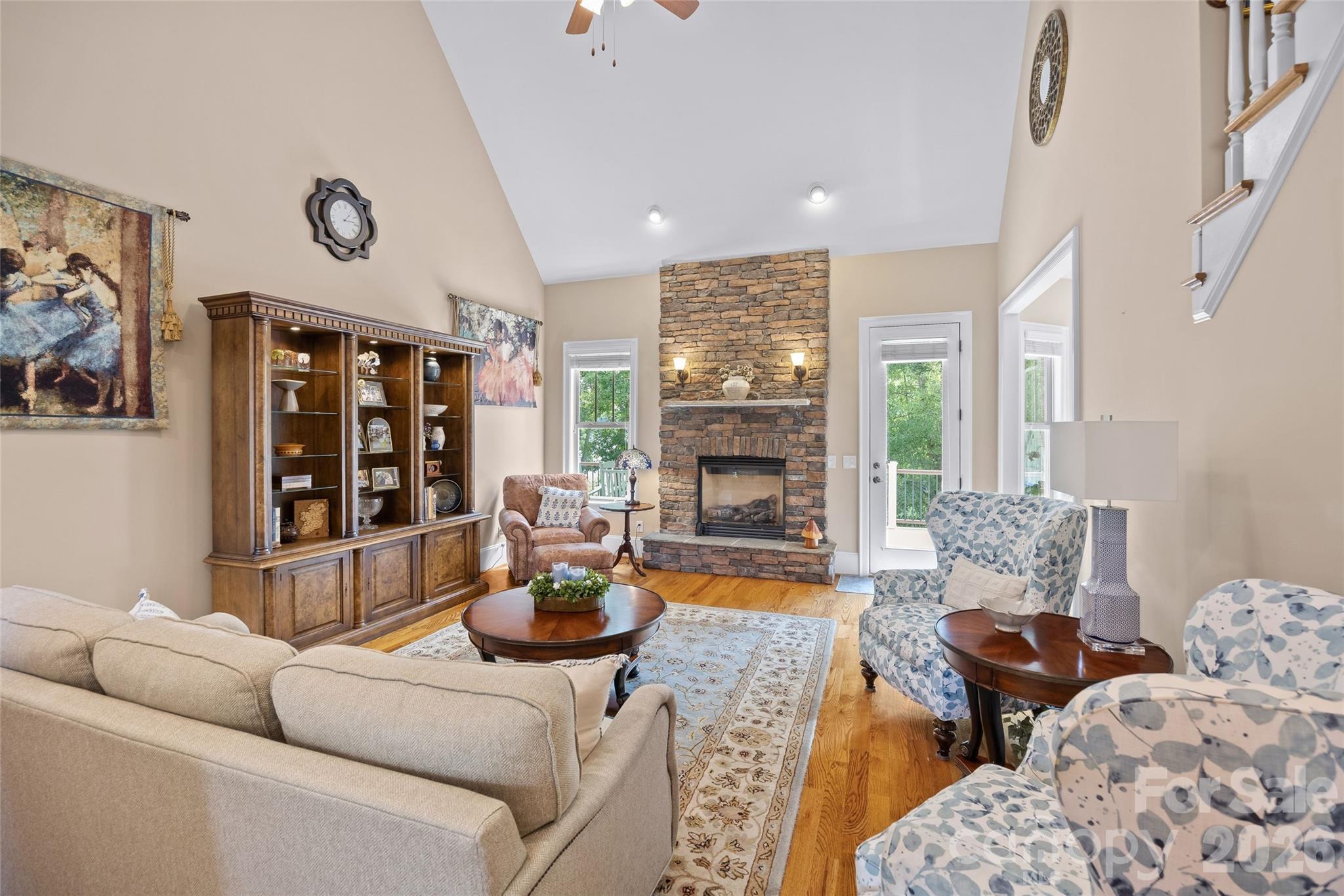 5301 Masons Ferry Road — Clover