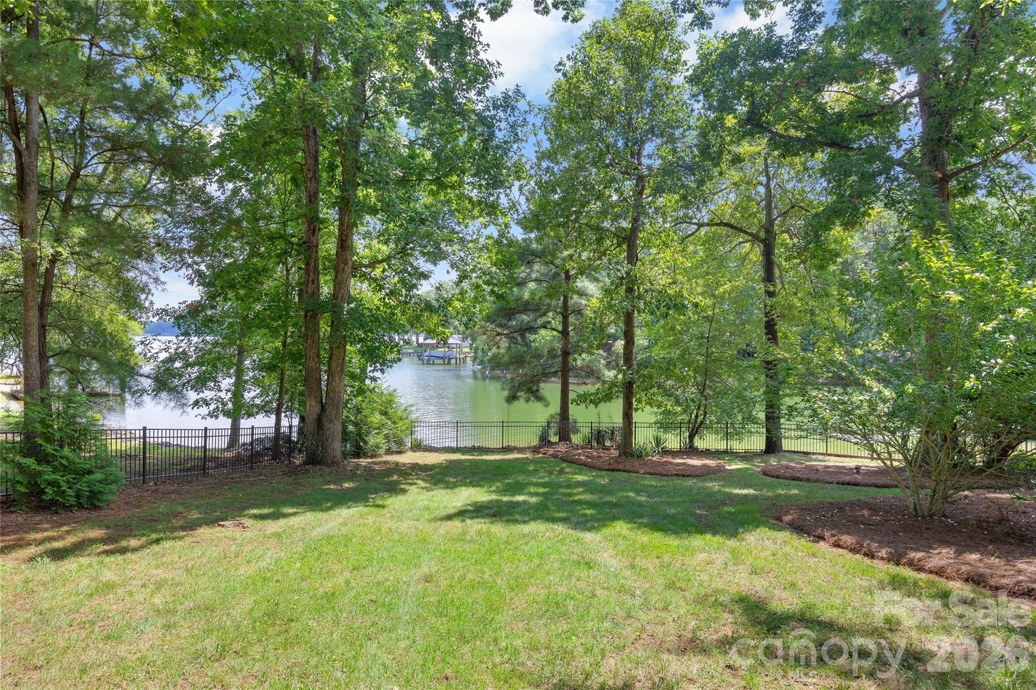 5301 Masons Ferry Road — Clover