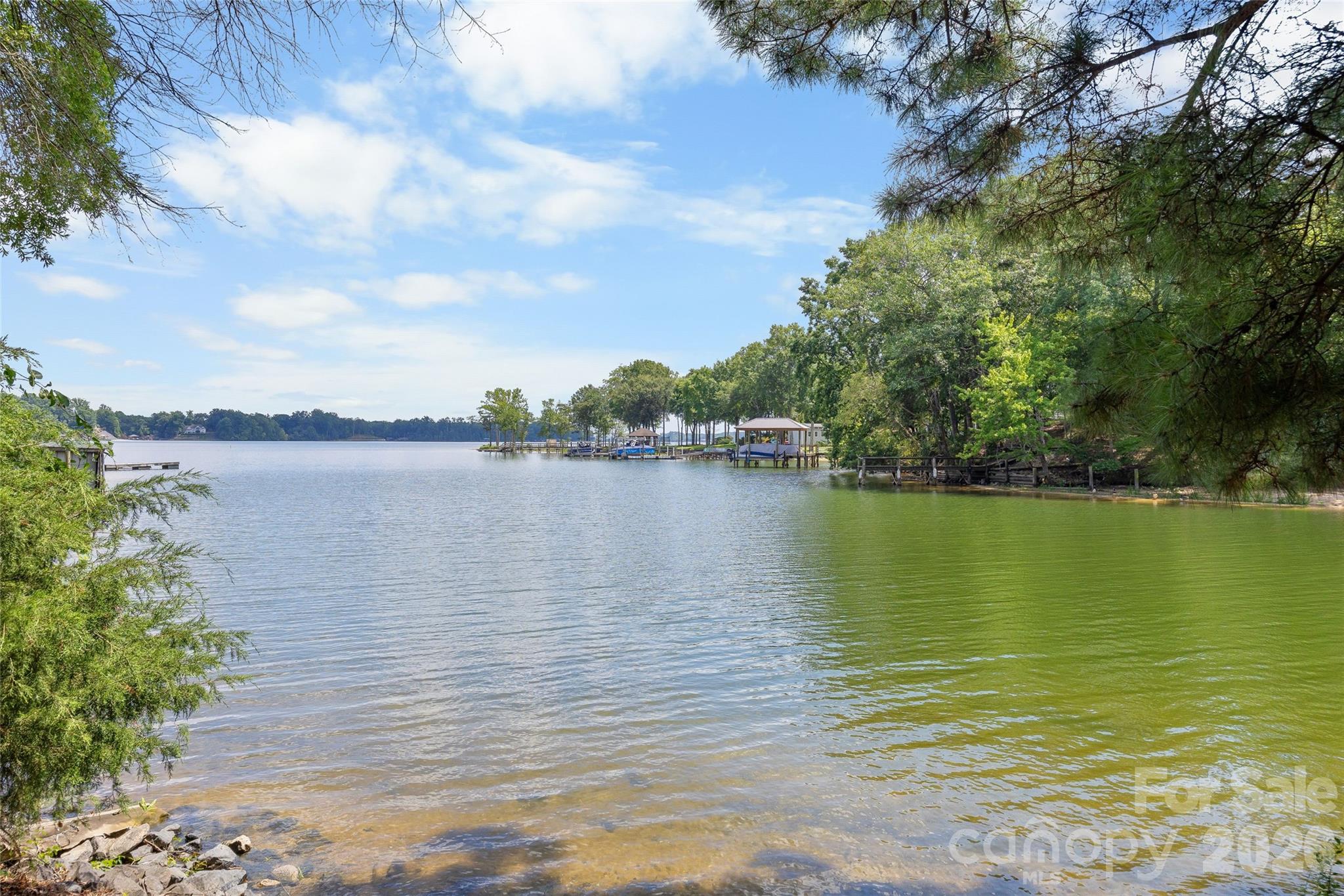 5301 Masons Ferry Road — Clover