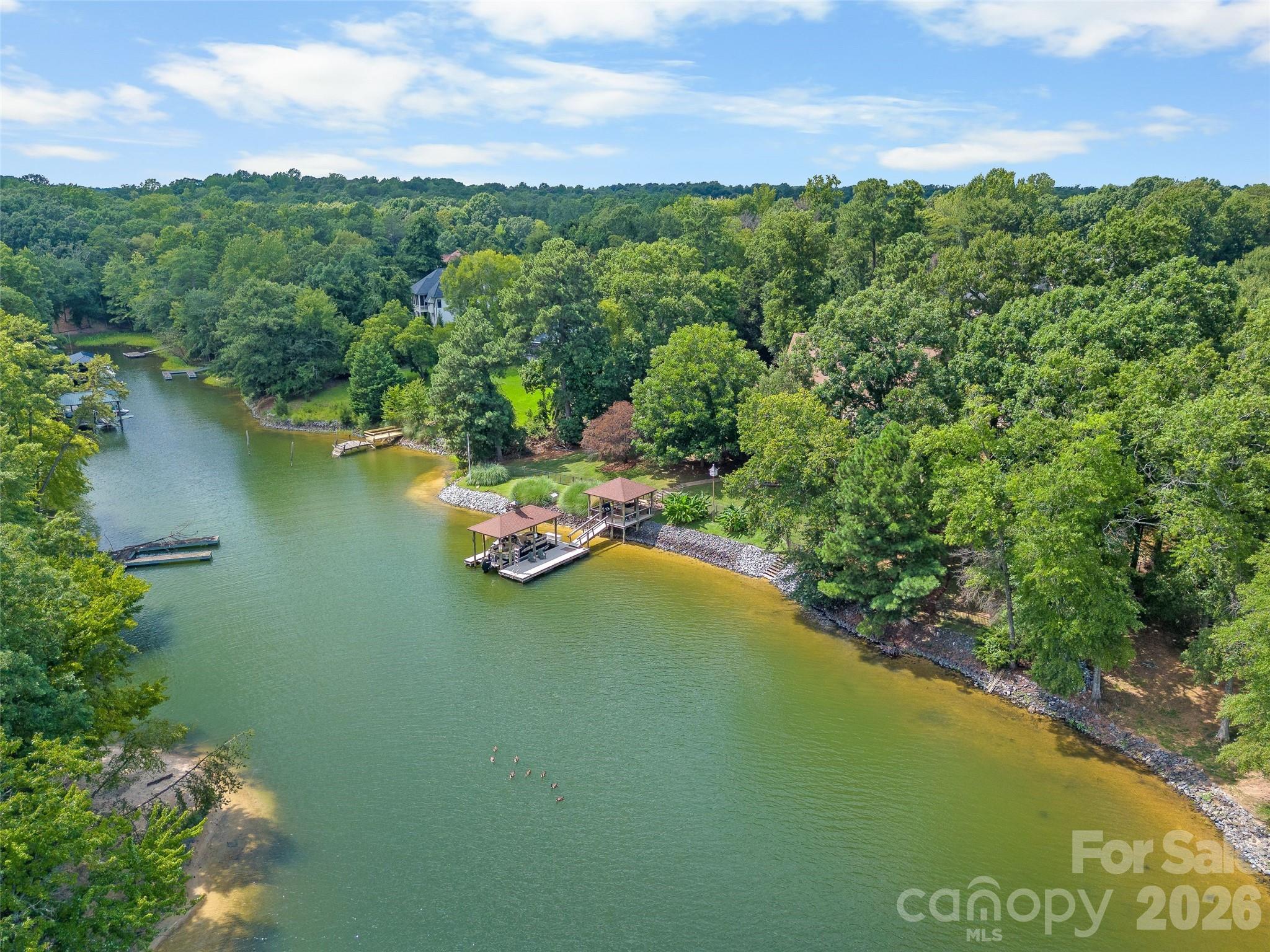 5301 Masons Ferry Road — Clover