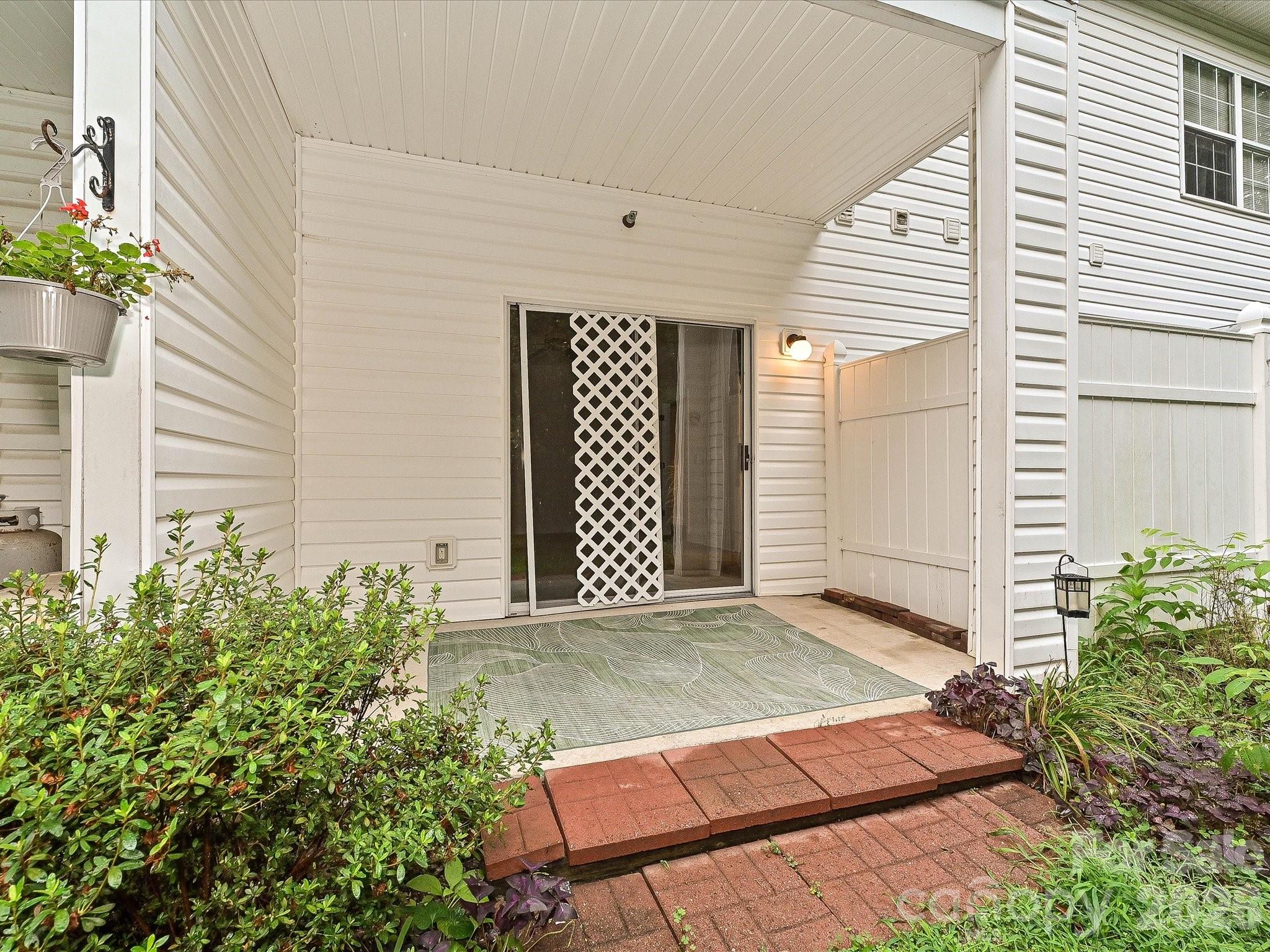 19715 Feriba Place — Cornelius