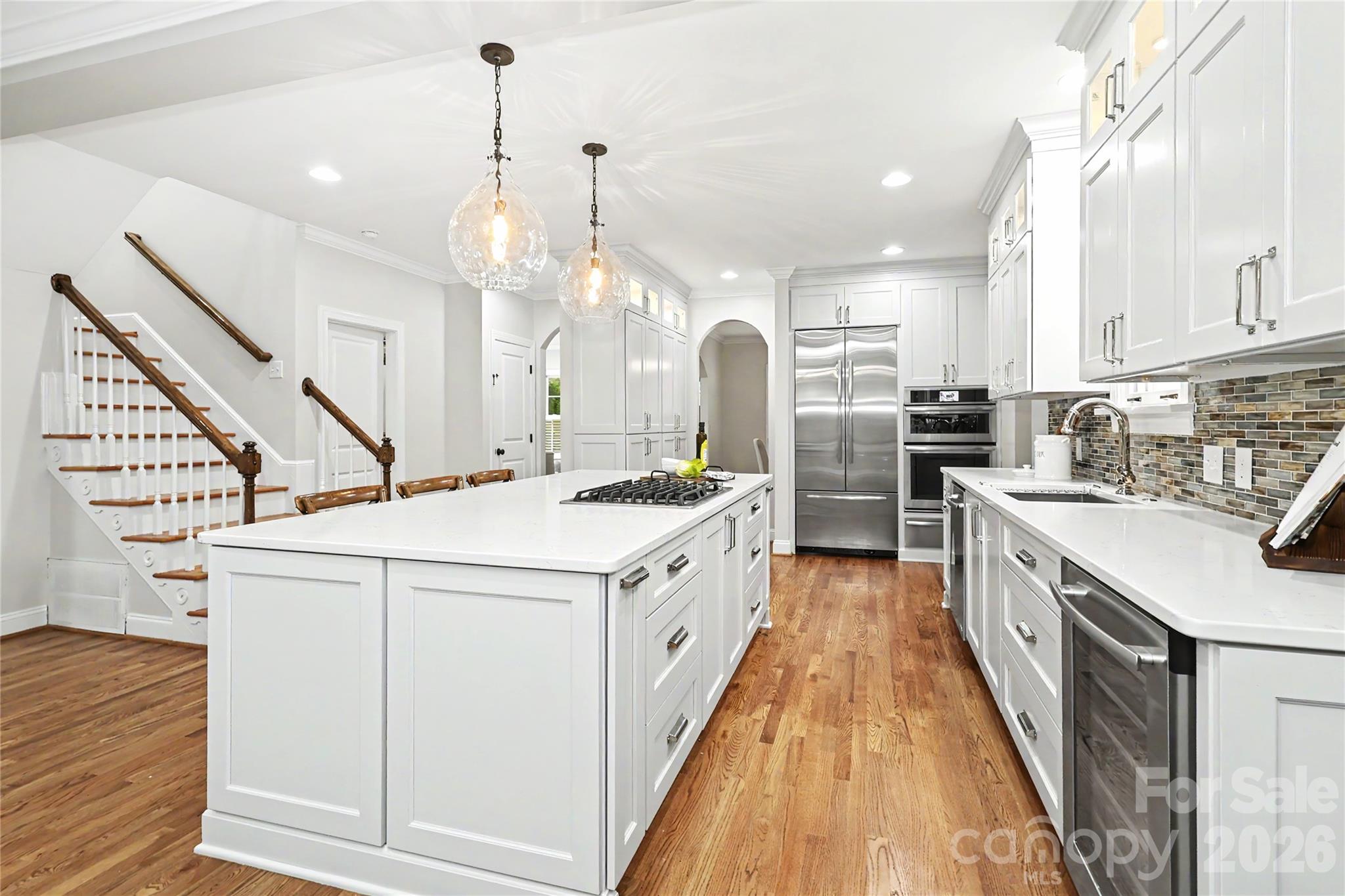 1825 Lombardy Circle — Charlotte