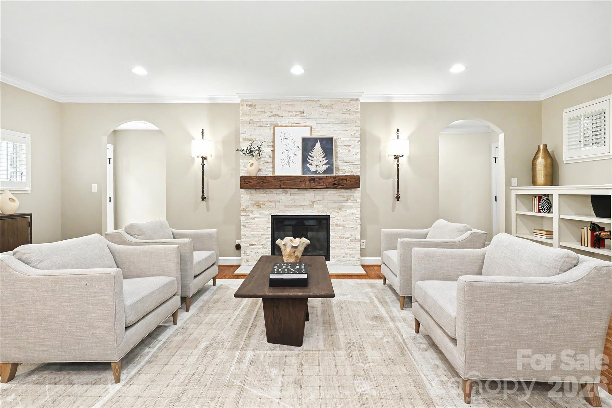 1825 Lombardy Circle — Charlotte