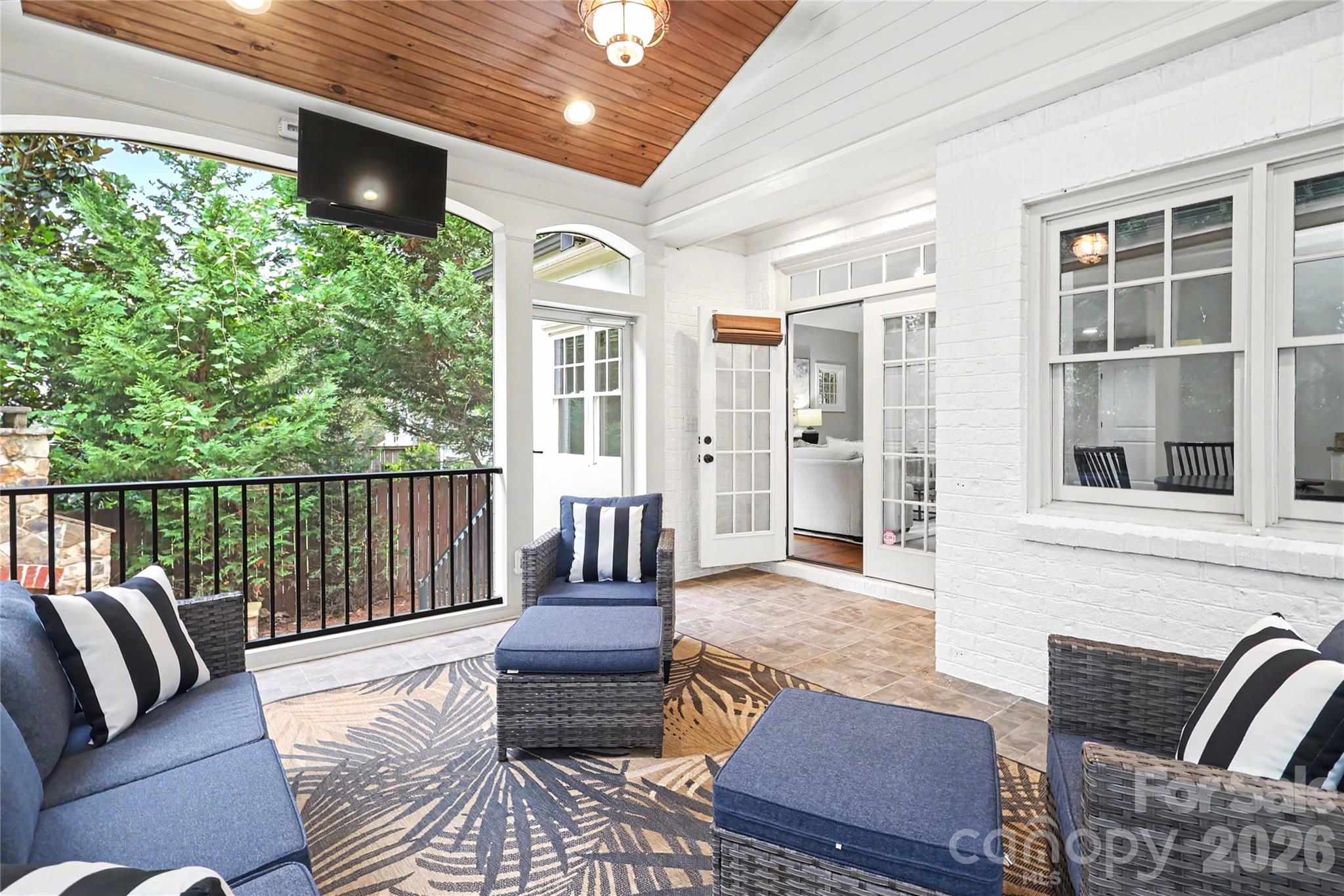 1825 Lombardy Circle — Charlotte