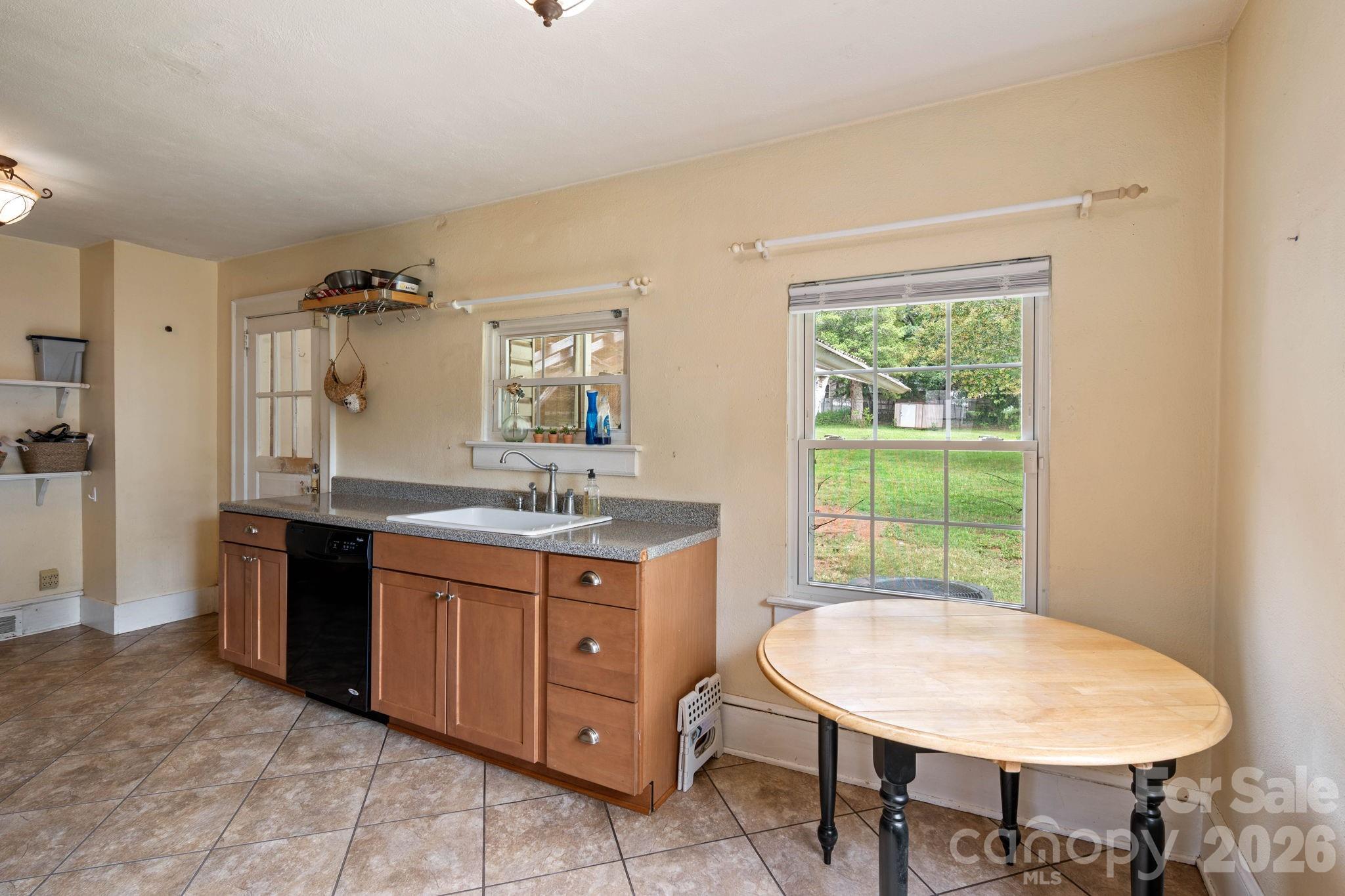 232 Maple Street — Rutherfordton