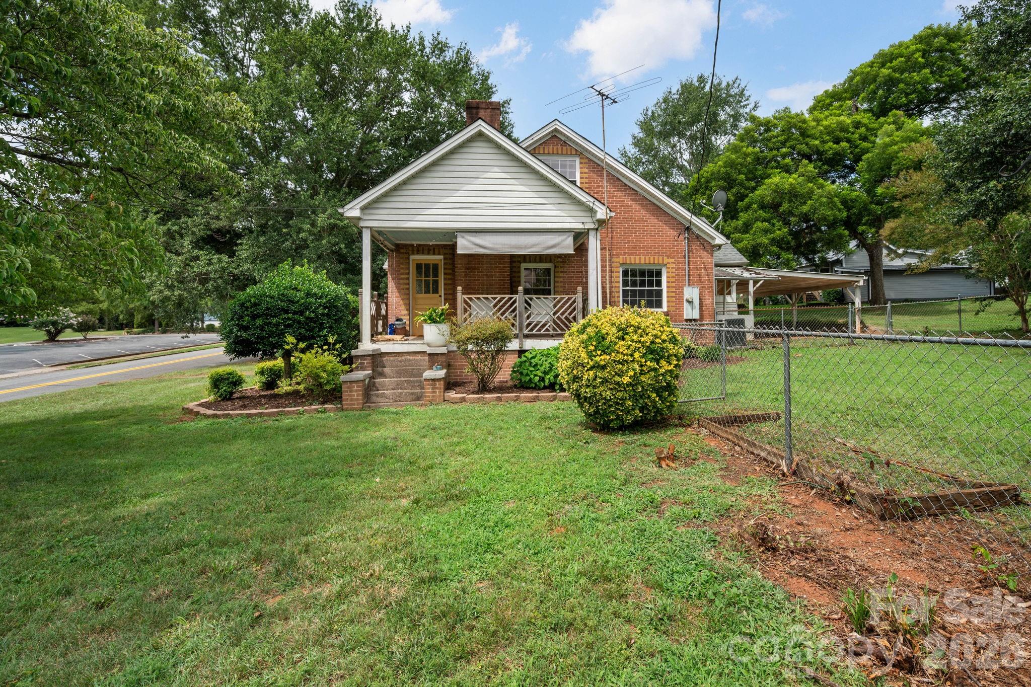 232 Maple Street — Rutherfordton