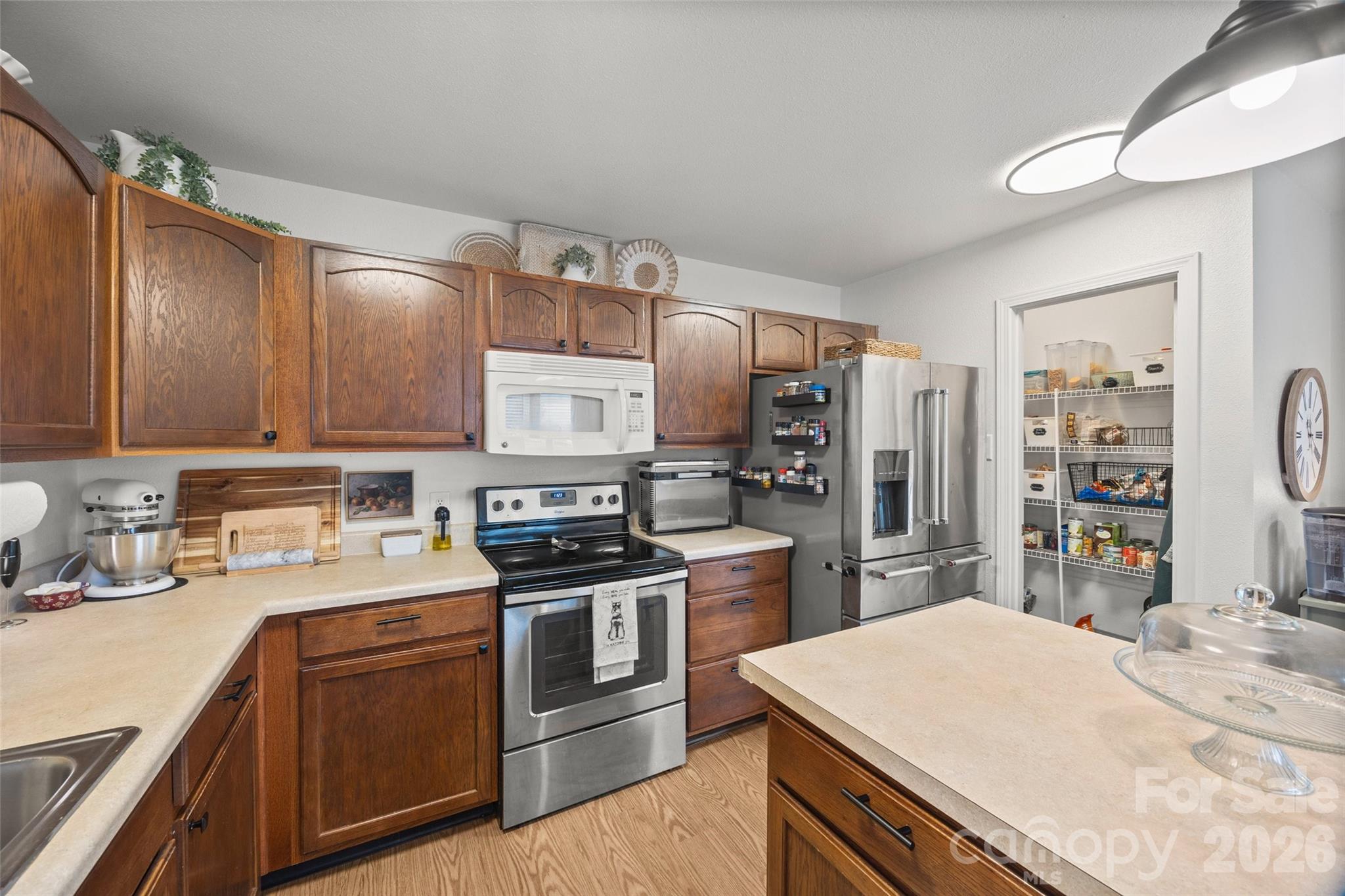 5022 Meanna Drive — Clover