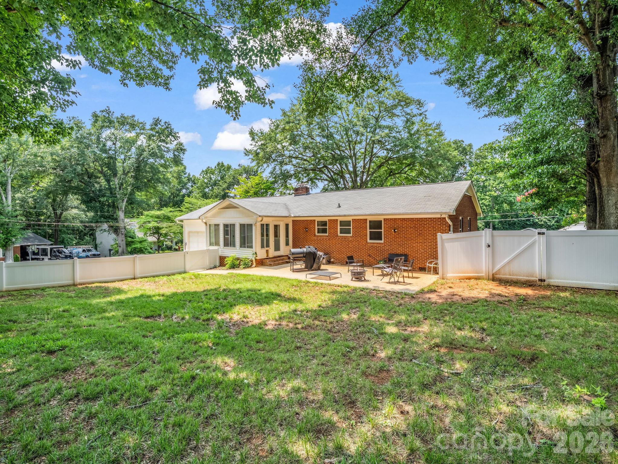 2044 Helen Drive — Gastonia