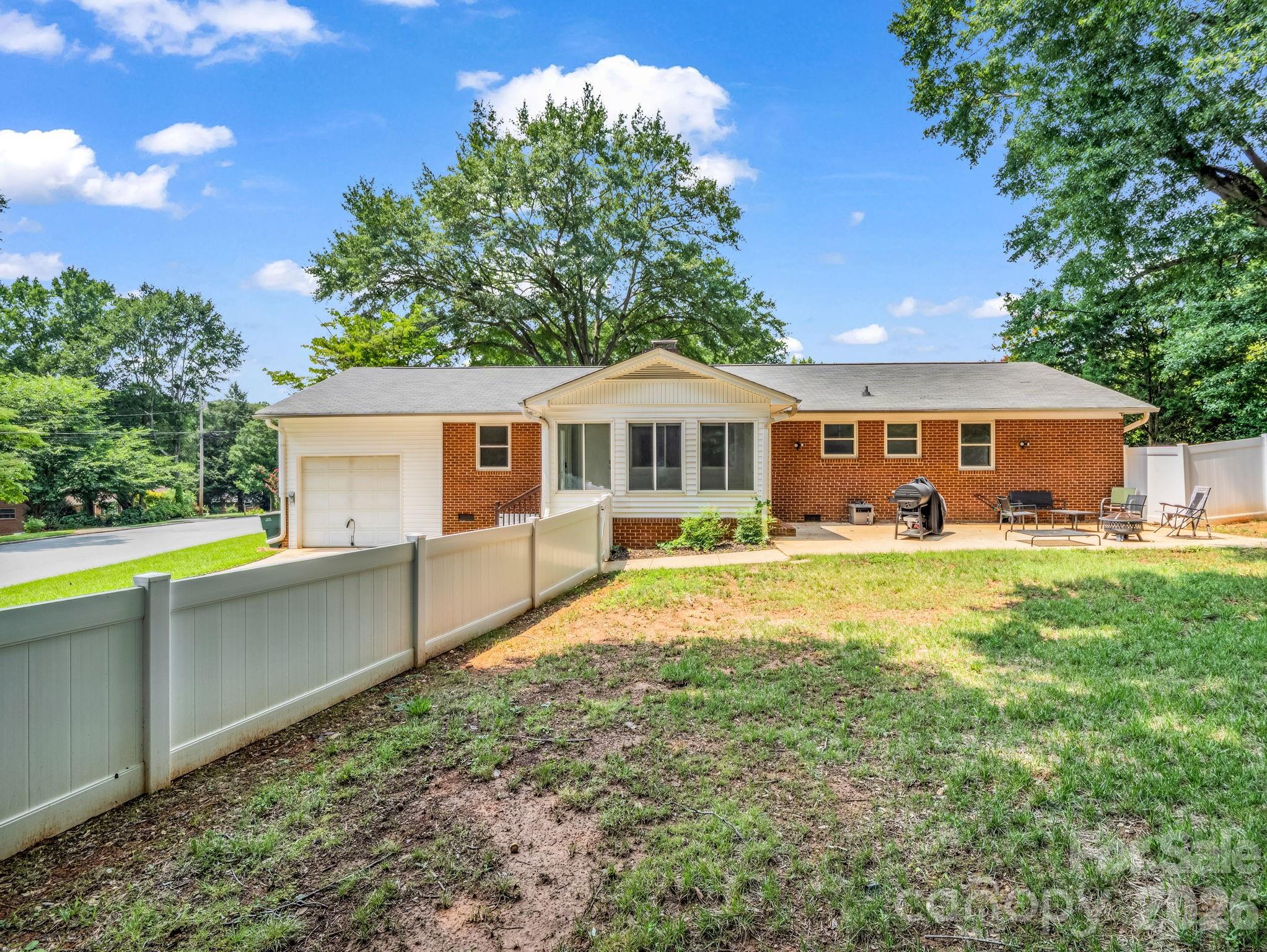 2044 Helen Drive — Gastonia