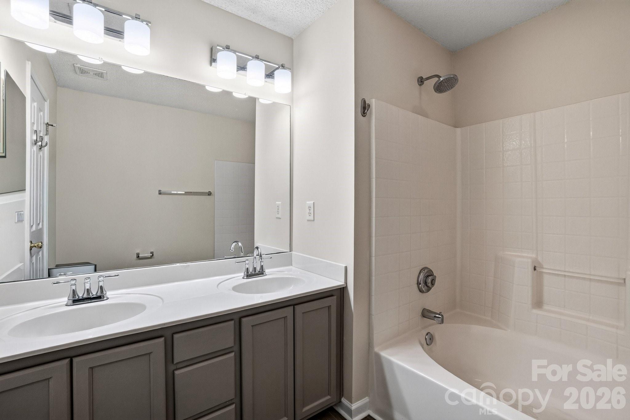 8318 Christmas Court — Charlotte