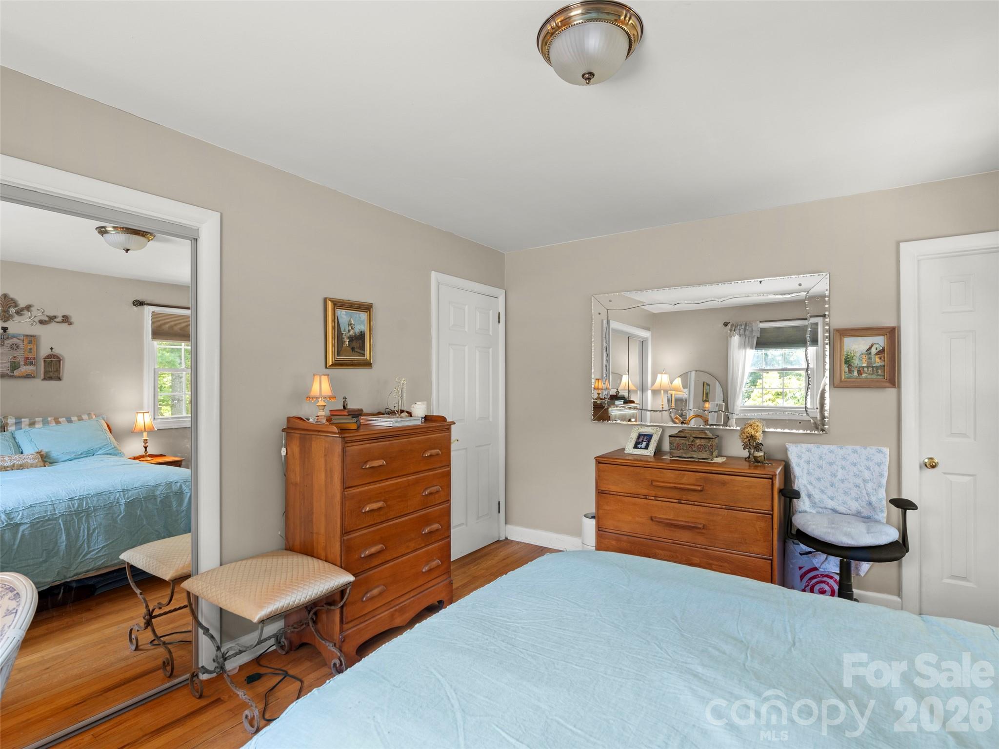 20 S Oak Forest Drive — Asheville