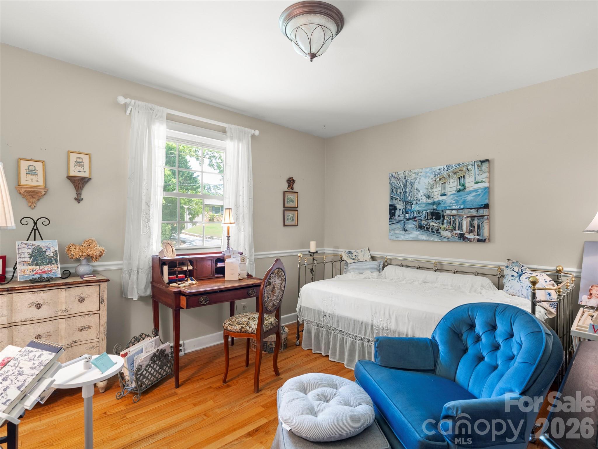 20 S Oak Forest Drive — Asheville