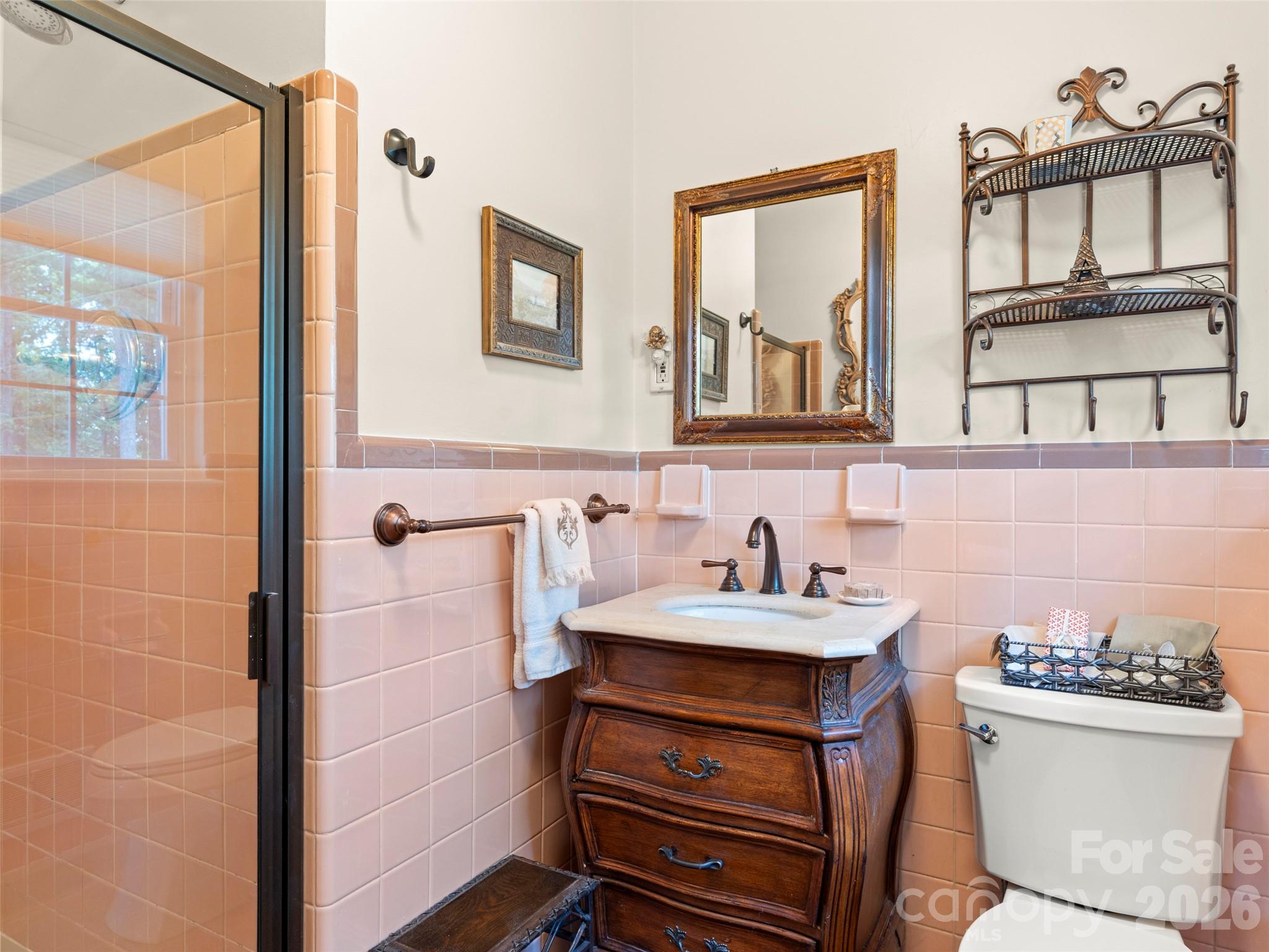 20 S Oak Forest Drive — Asheville