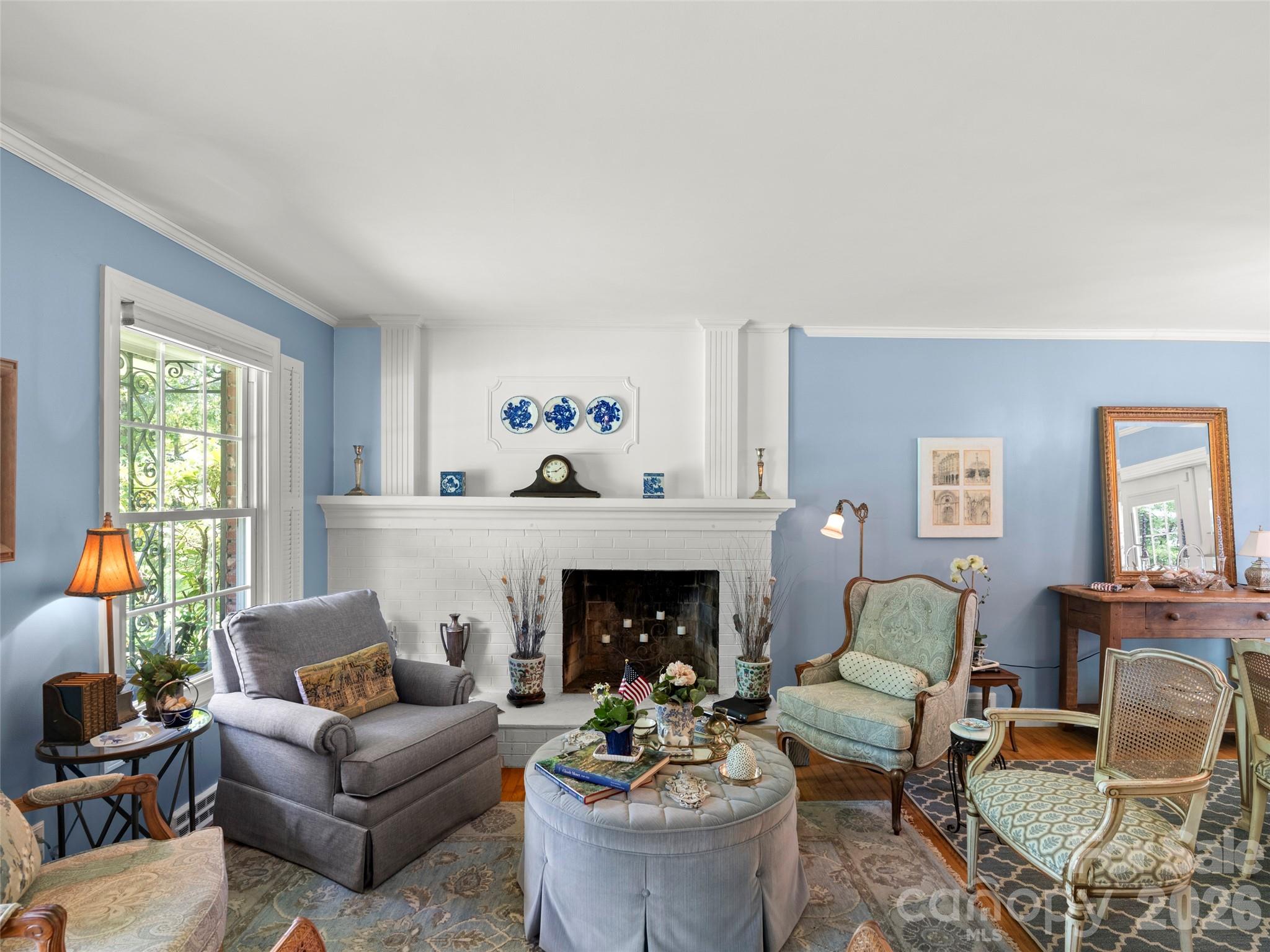 20 S Oak Forest Drive — Asheville