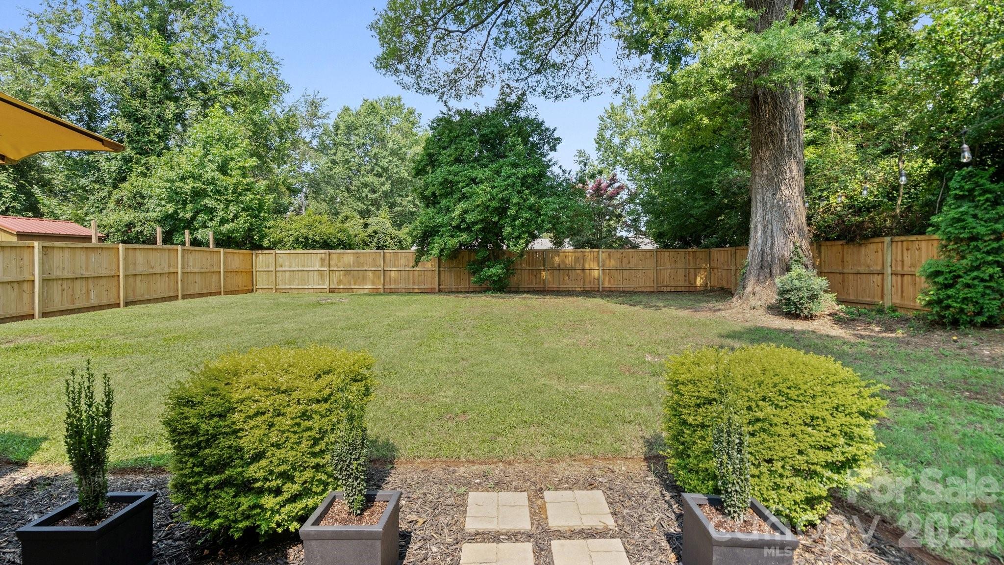 914 Crestmere Street — Charlotte