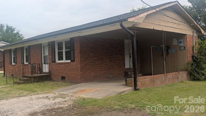 608 Catawba Street — Chester