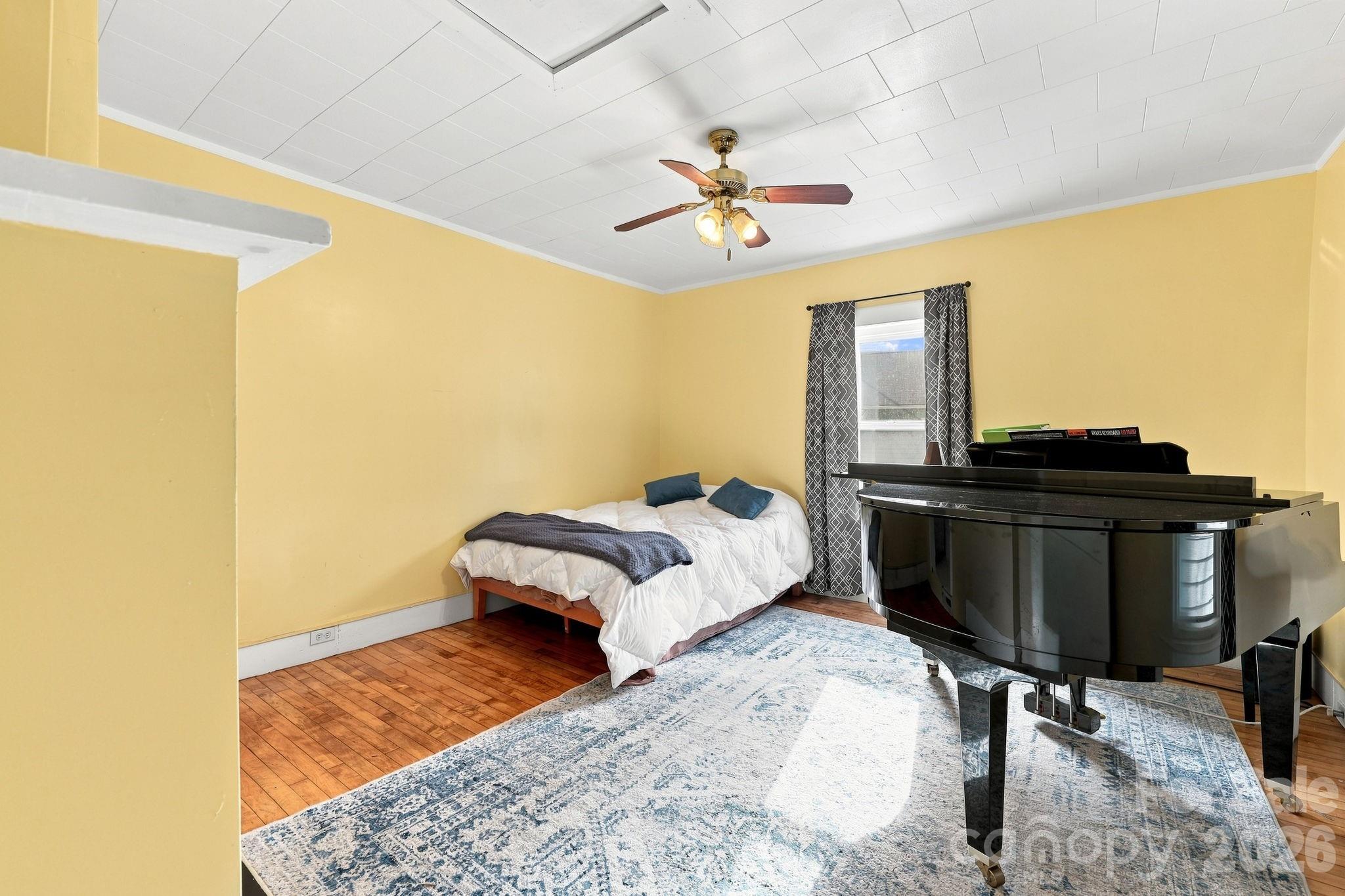 67 Montana Avenue — Asheville