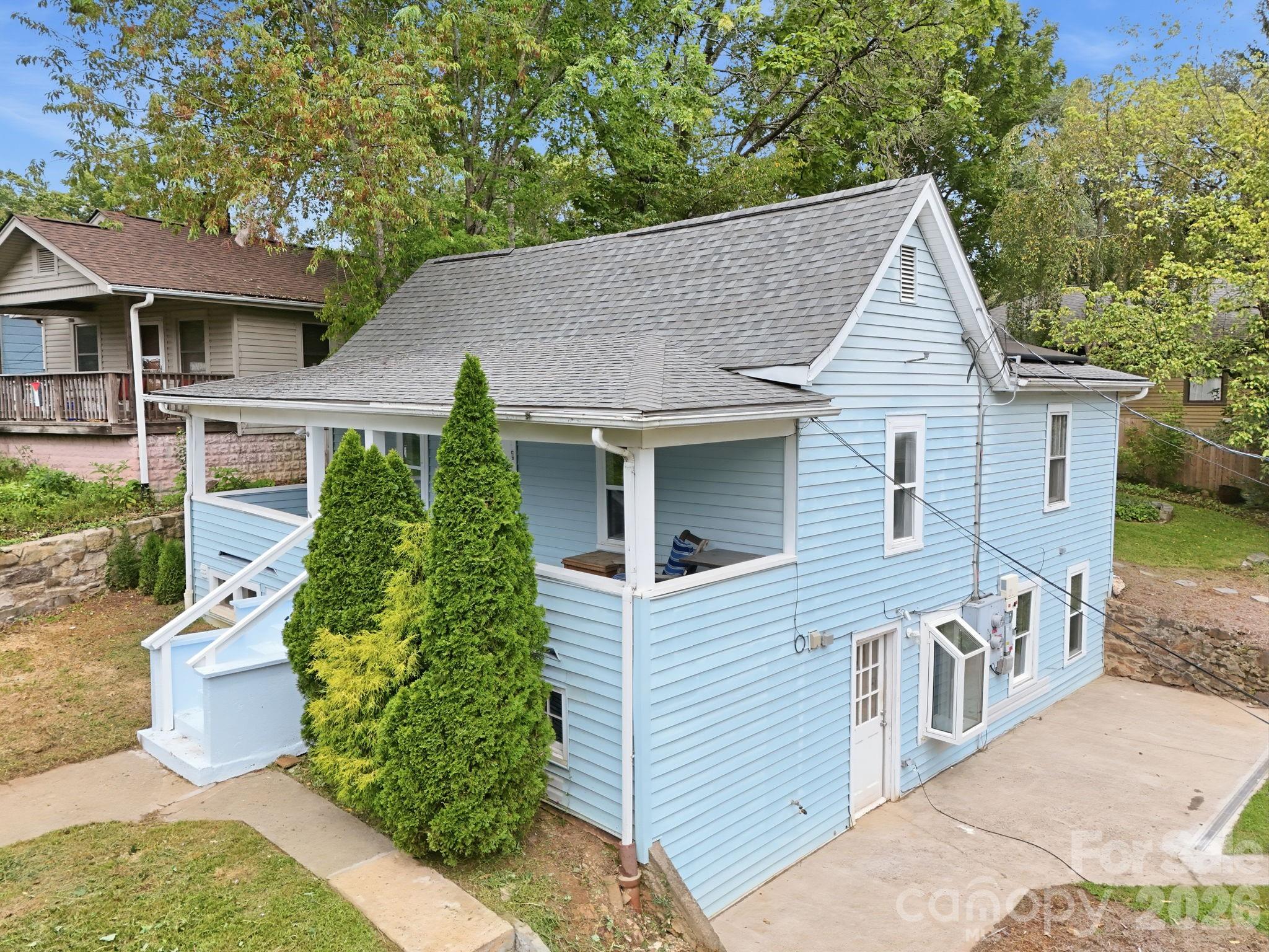 67 Montana Avenue — Asheville