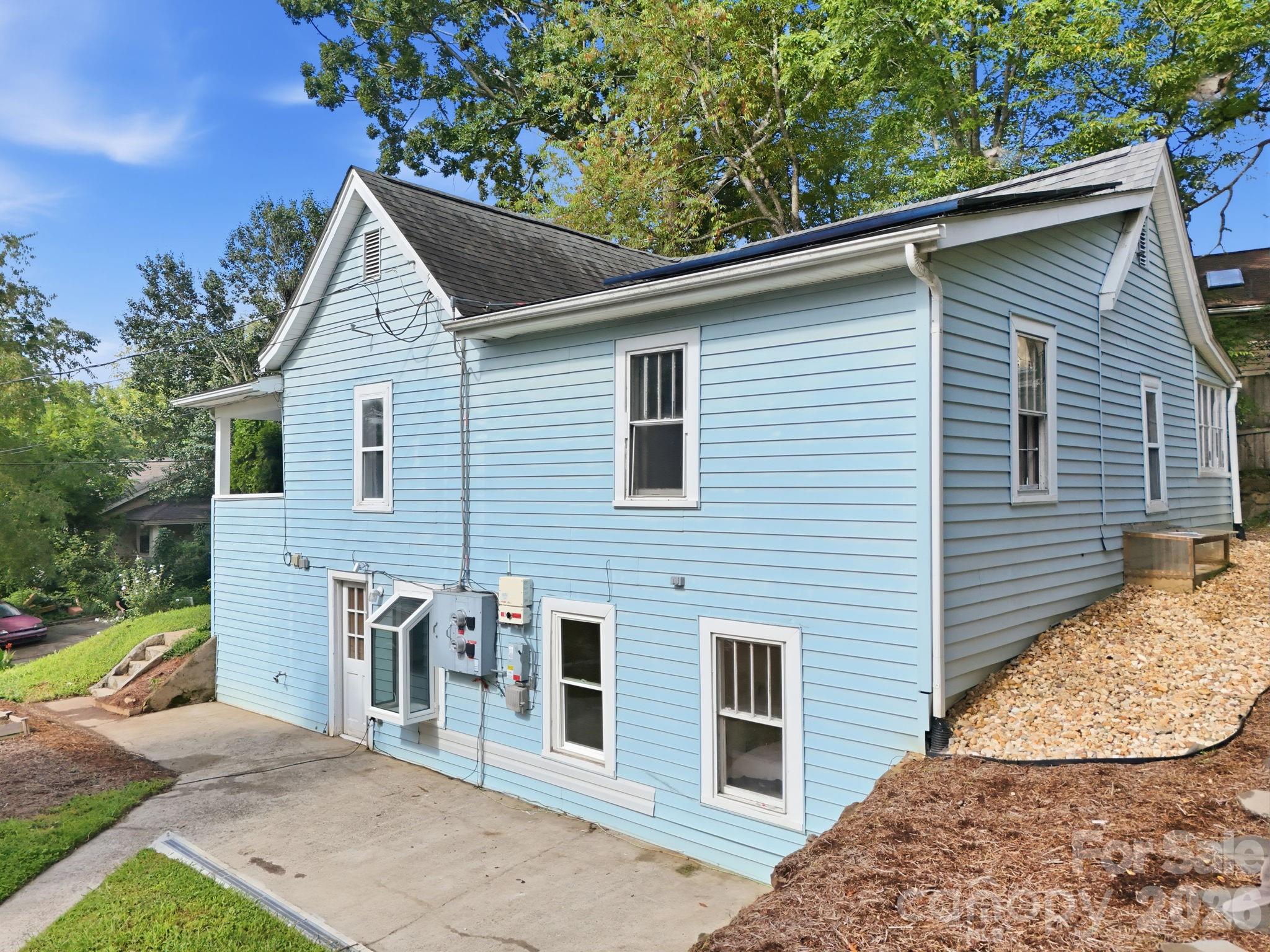 67 Montana Avenue — Asheville