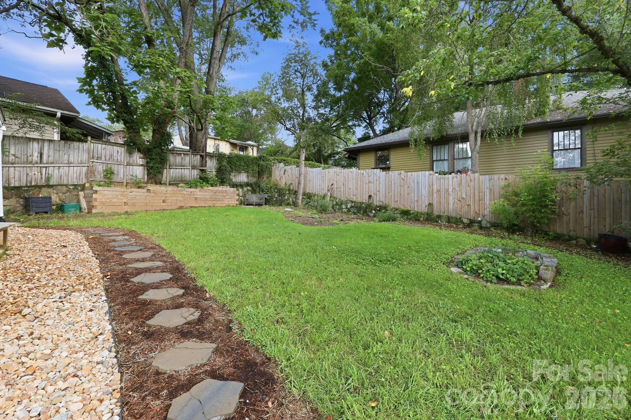 67 Montana Avenue — Asheville