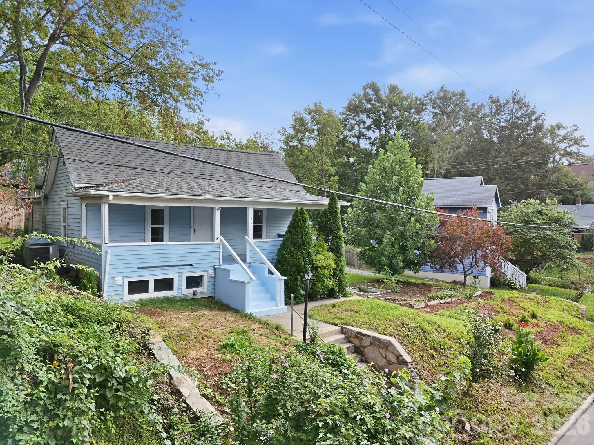 67 Montana Avenue — Asheville