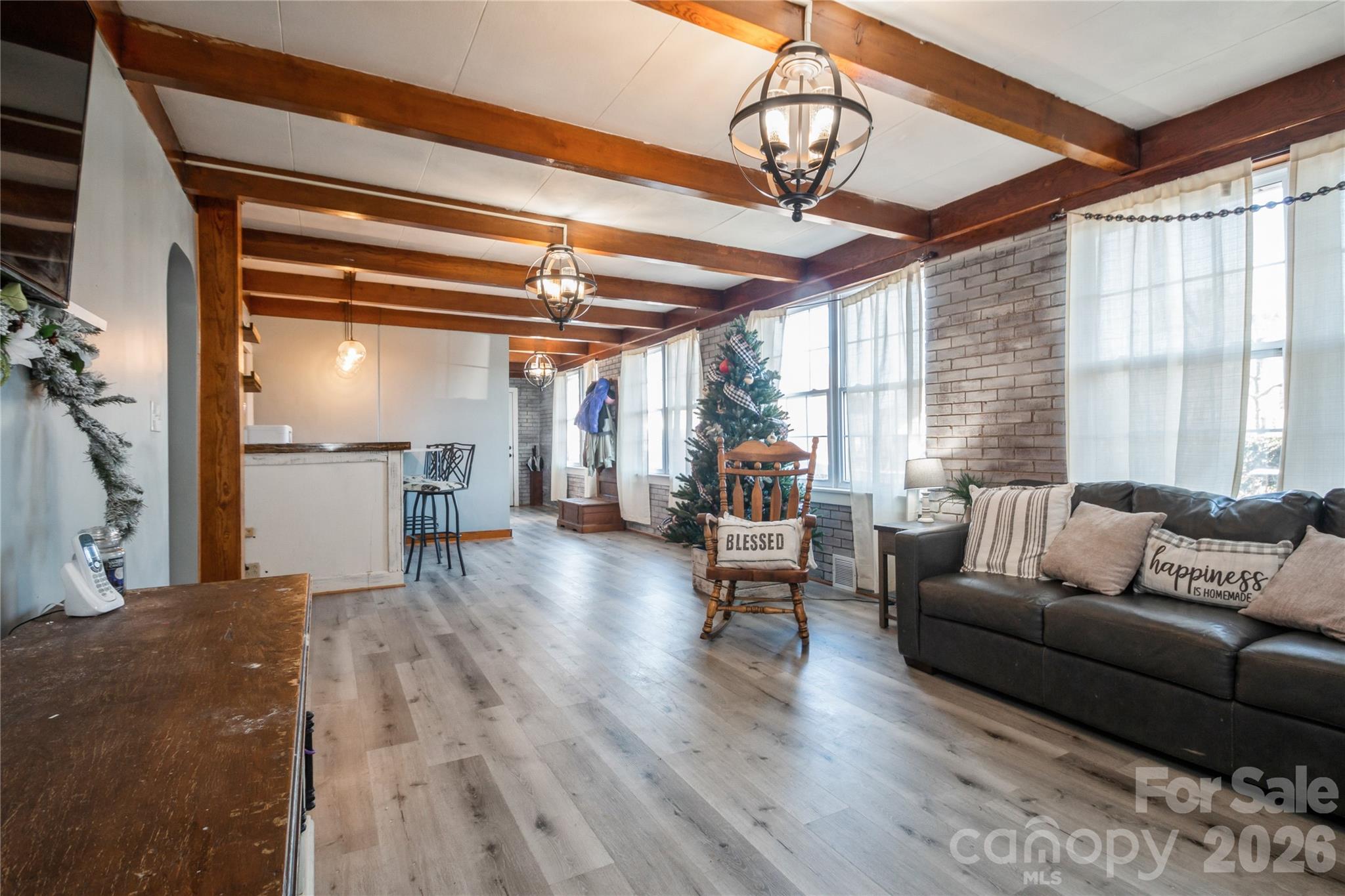 303 Island Ford Road — Maiden