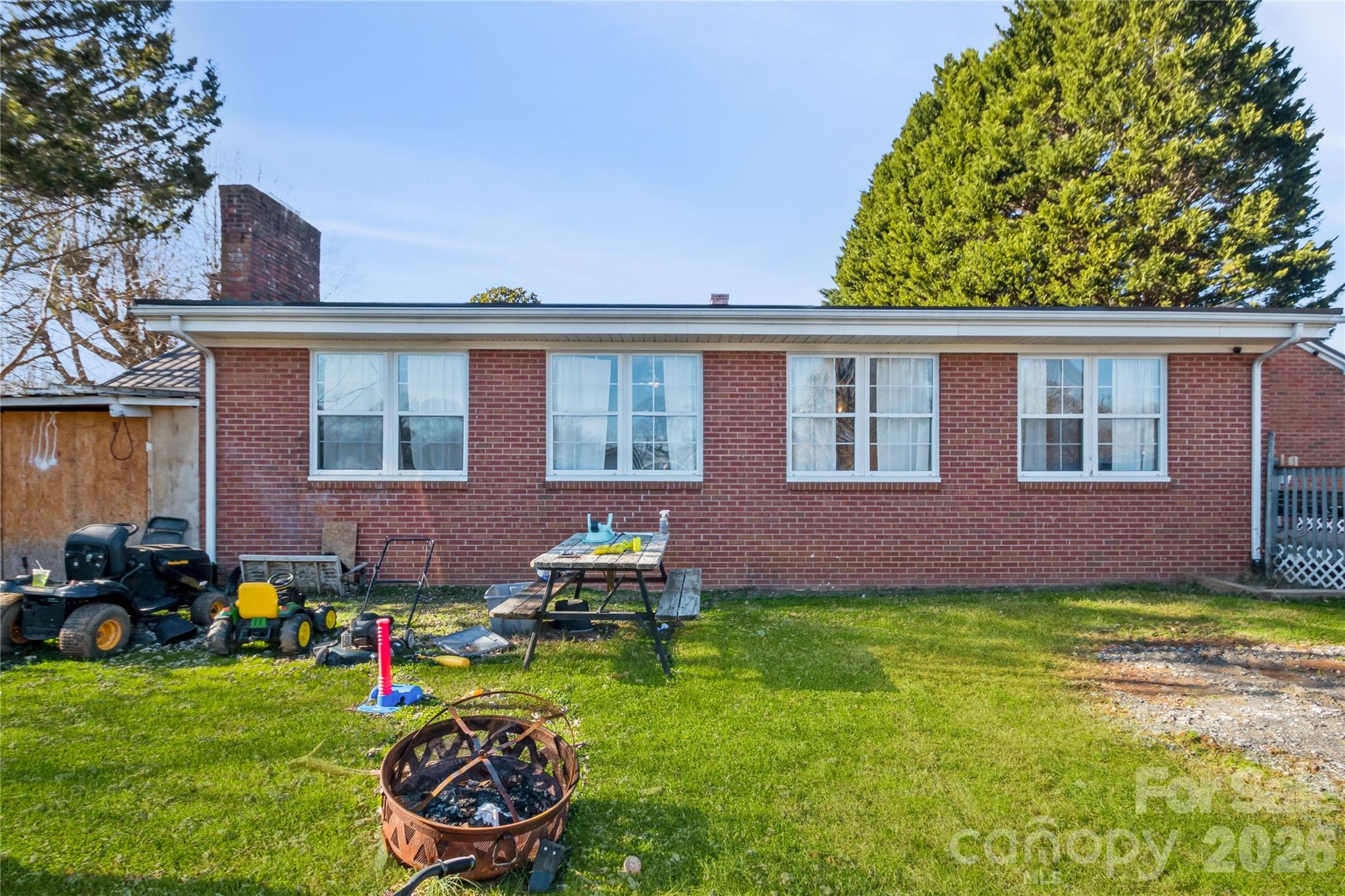 303 Island Ford Road — Maiden