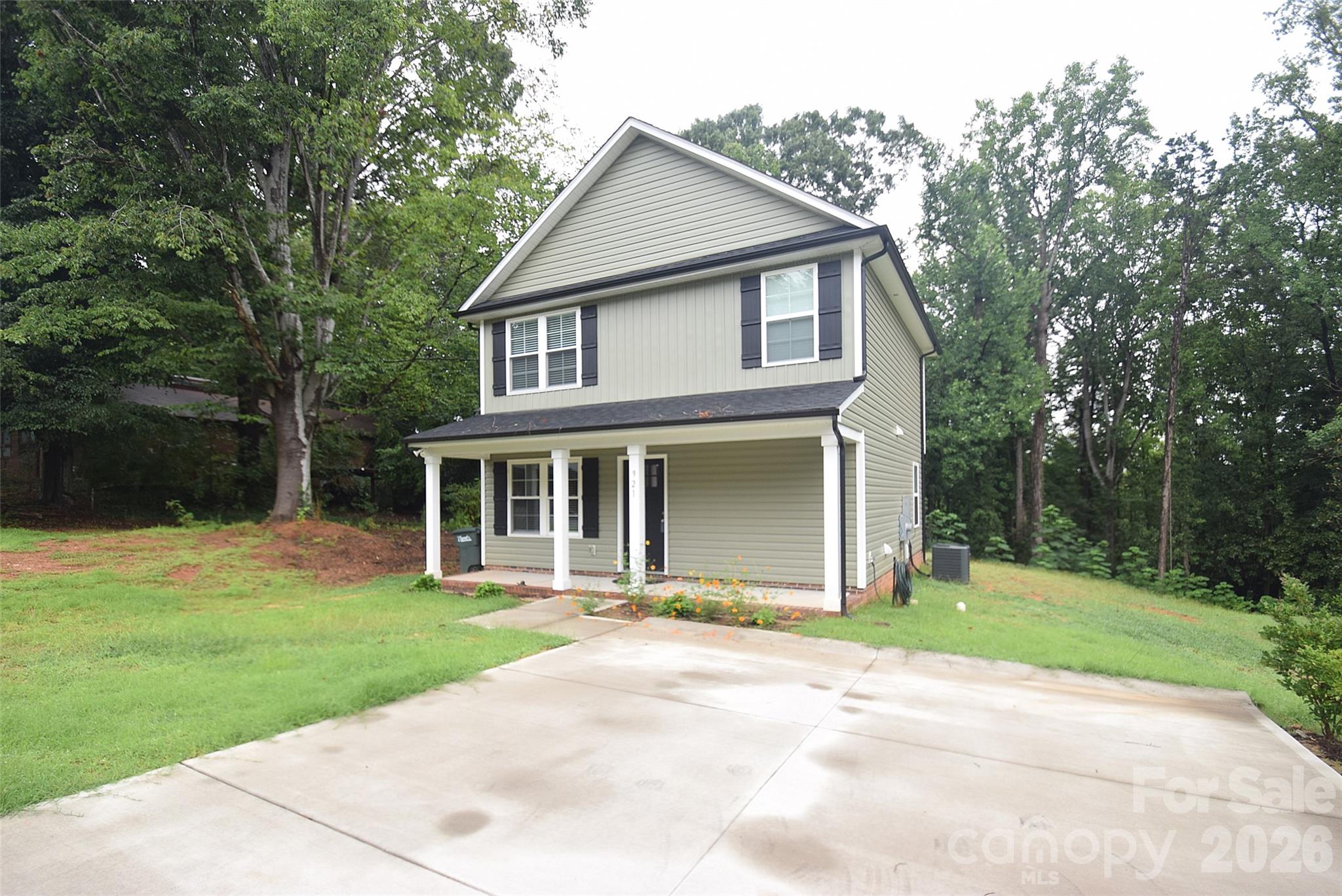 921 Pineridge Street SE — Concord