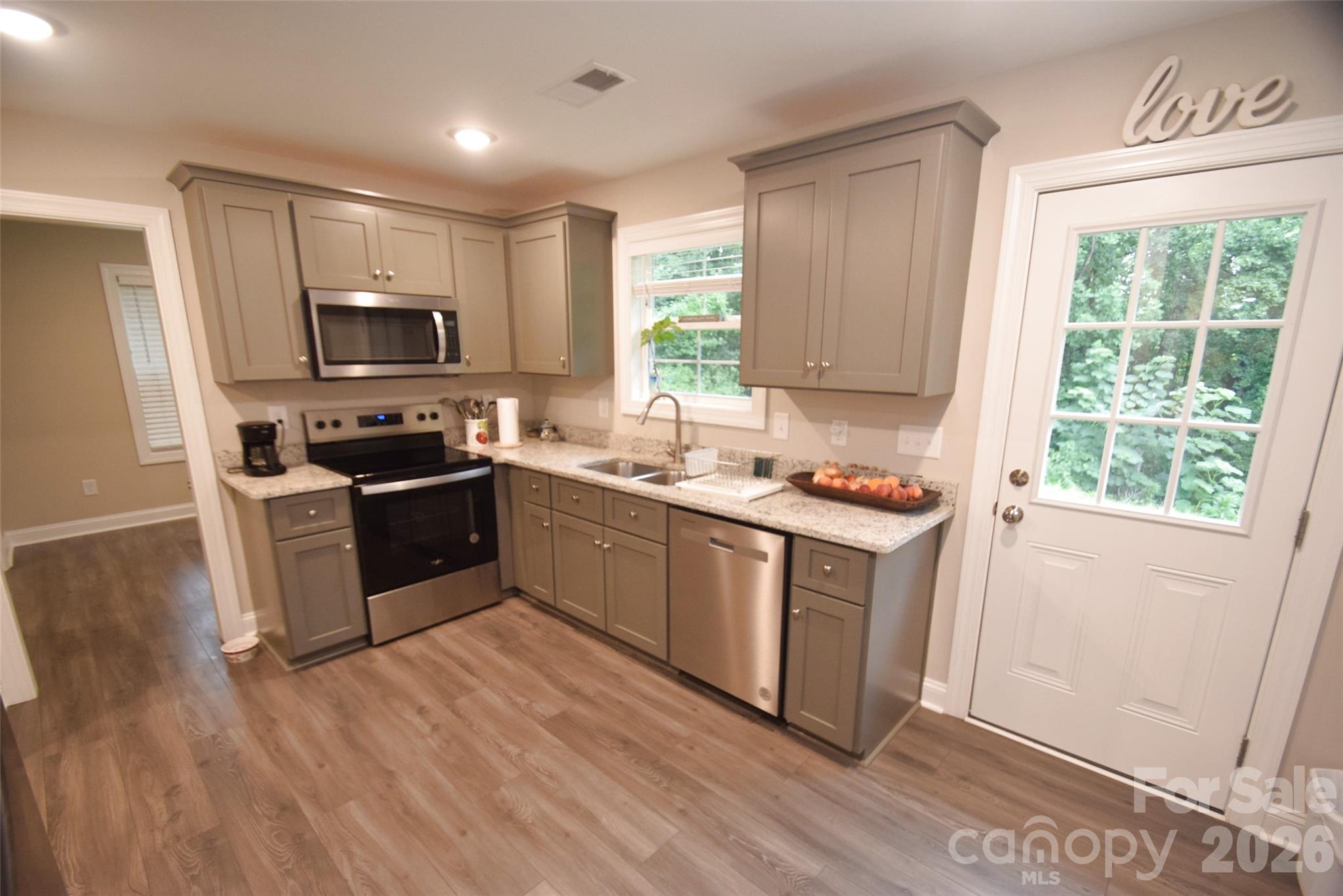 921 Pineridge Street SE — Concord
