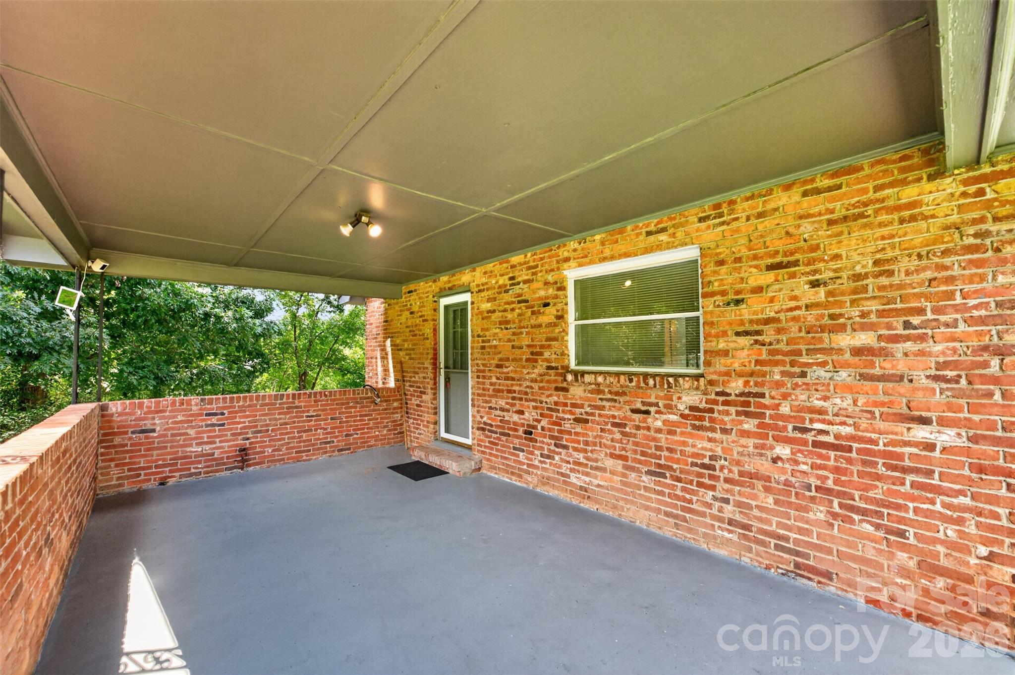 3143 Litty Lane — Hildebran