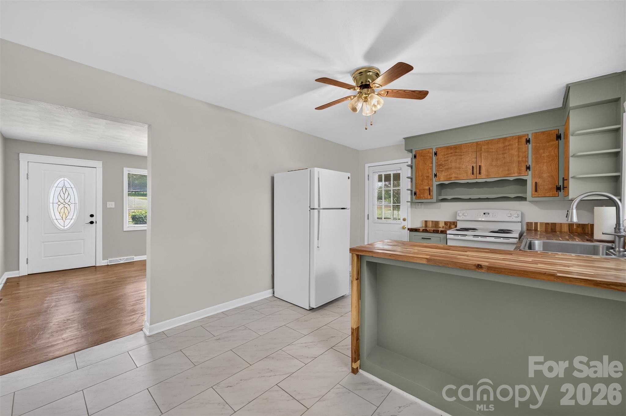 3143 Litty Lane — Hildebran