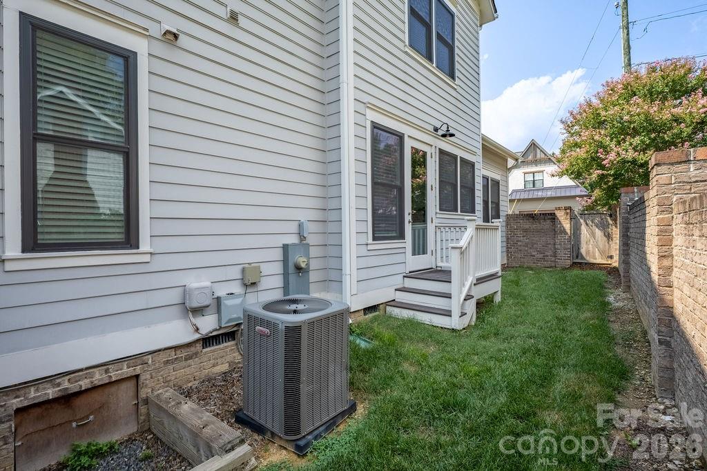 2728 Kilgo Way — Charlotte