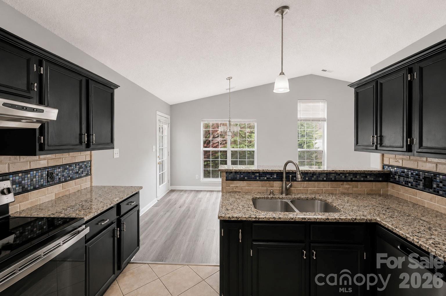 1828 Sugar Hollow Drive — Charlotte