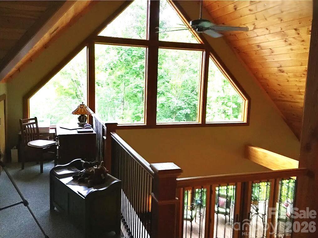 811 Hemlock Drive — Newland
