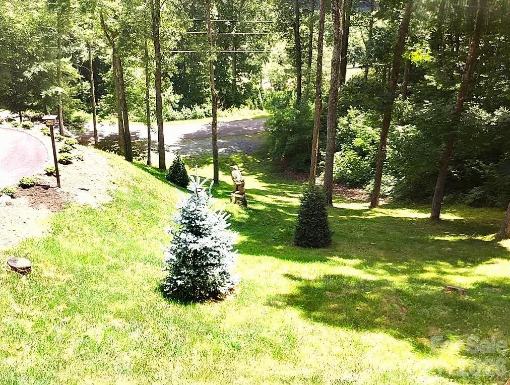 811 Hemlock Drive — Newland