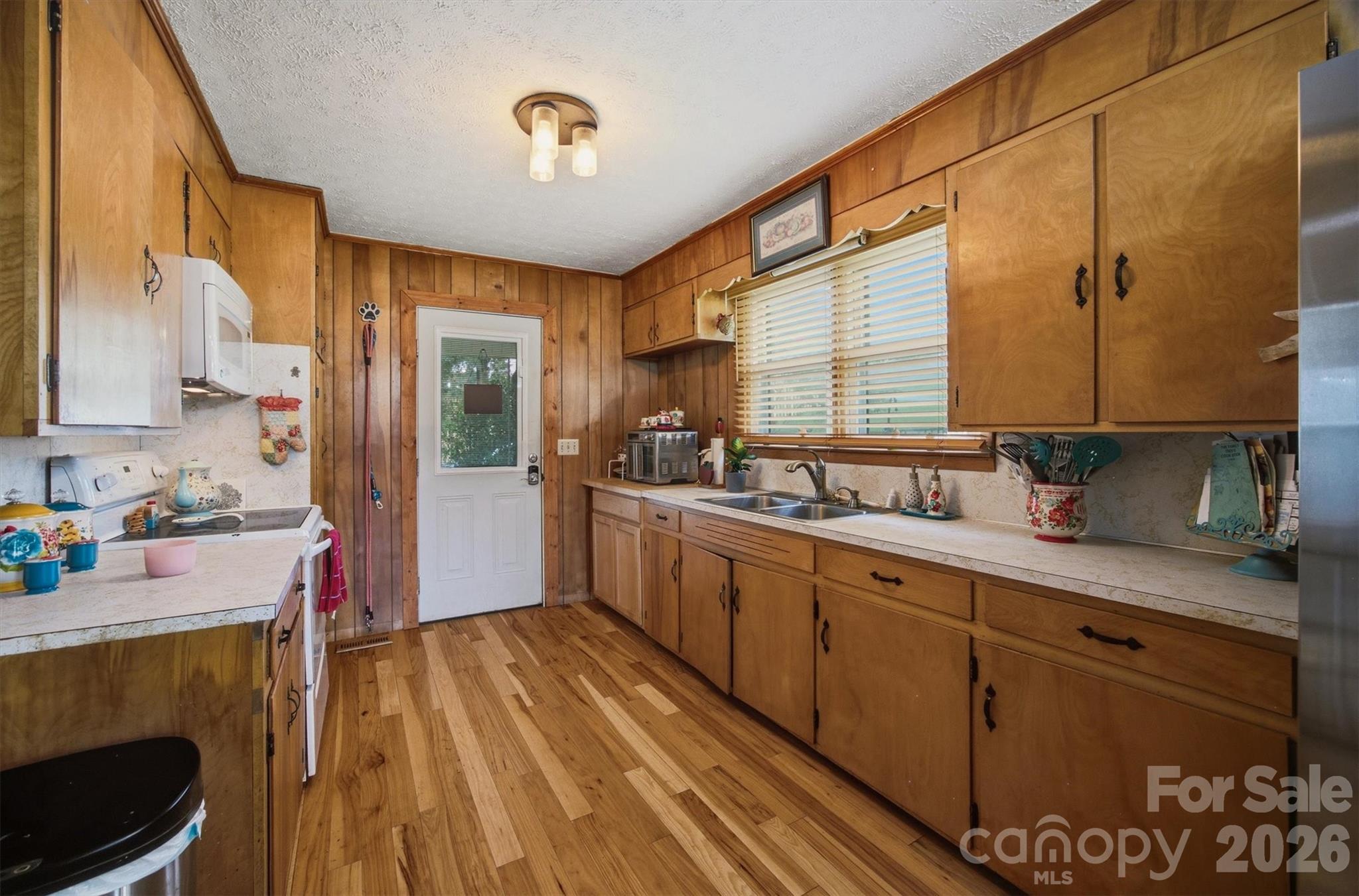 1082 Maple Street — Granite Falls