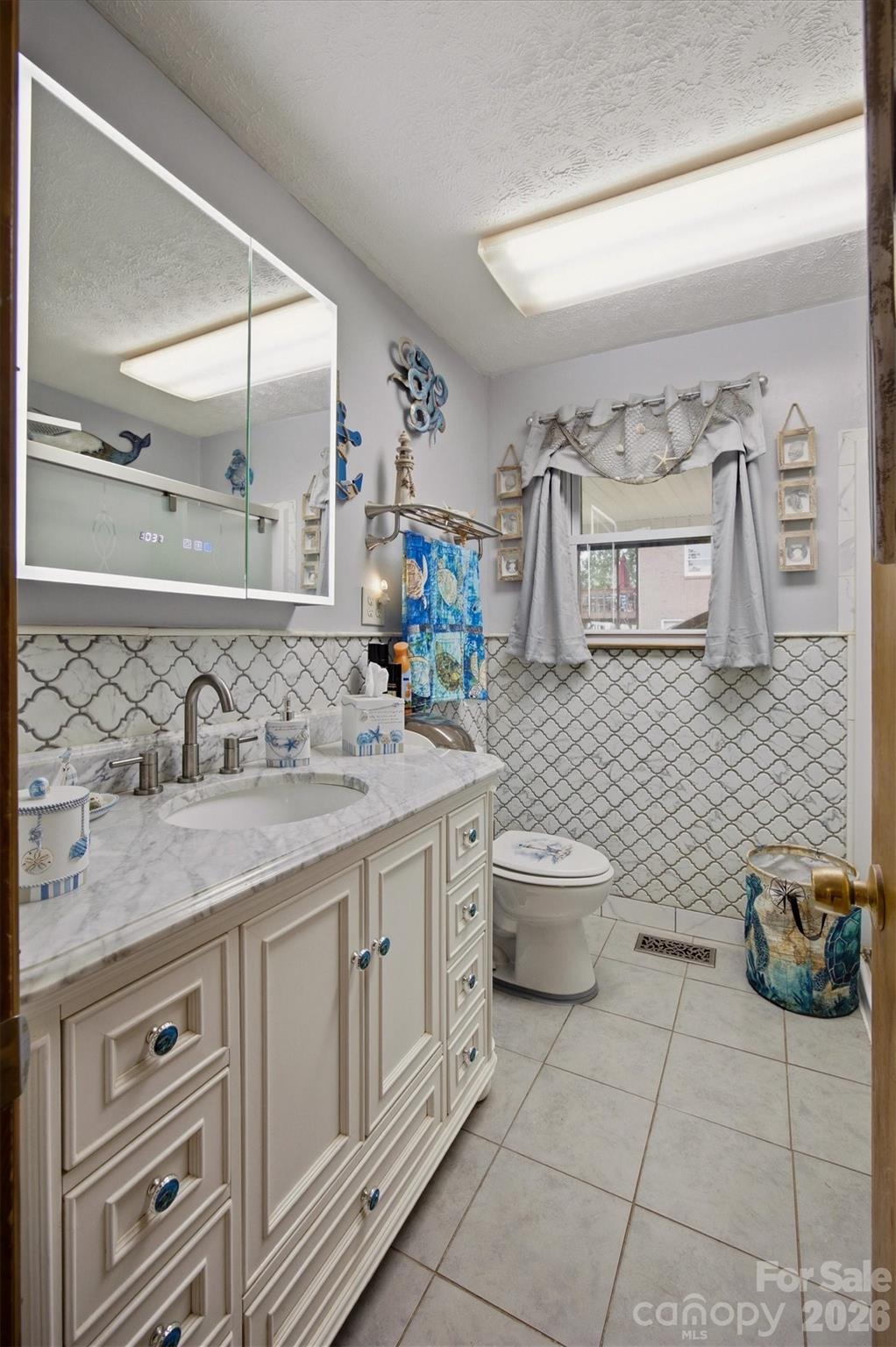 1082 Maple Street — Granite Falls