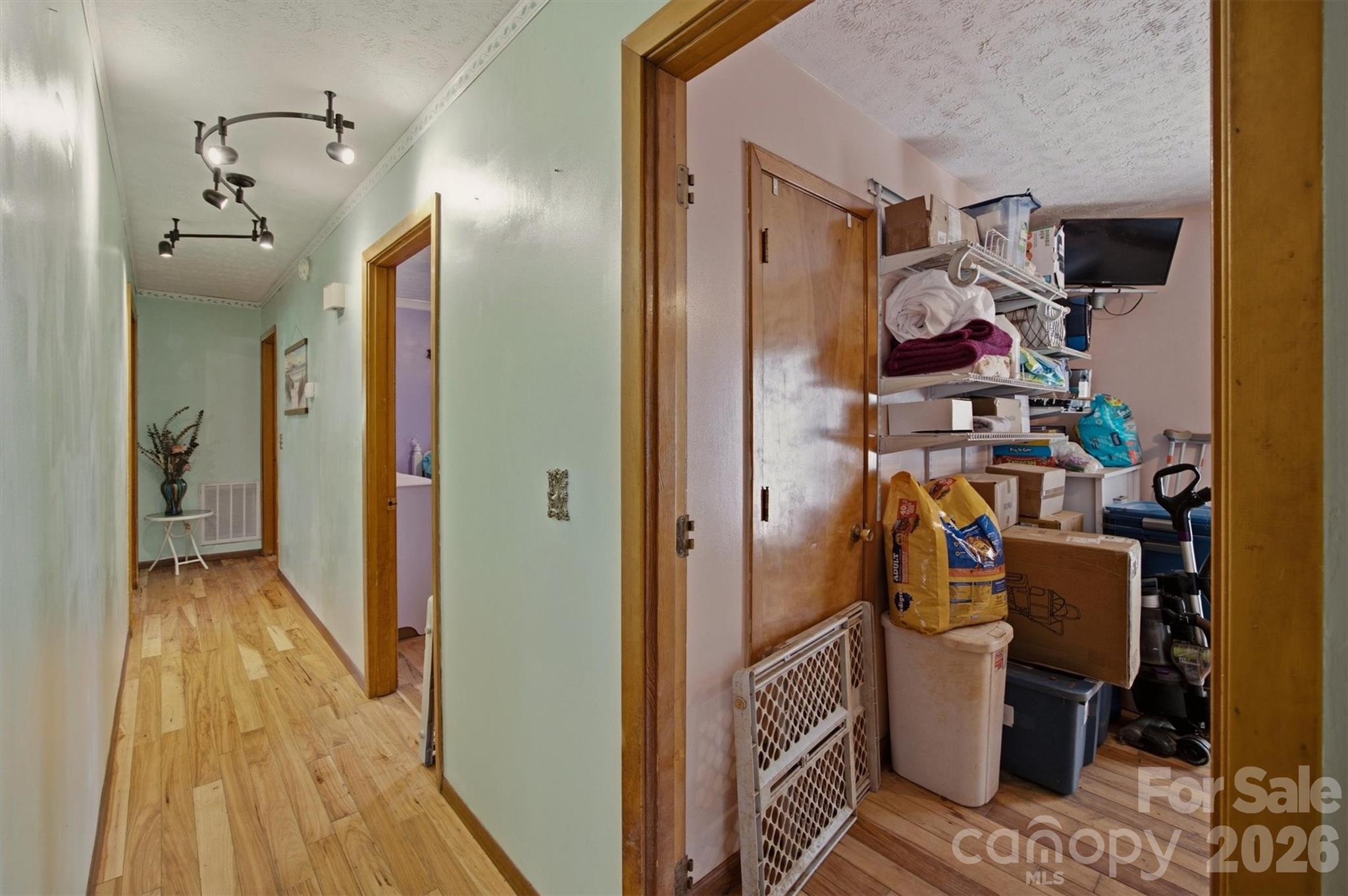 1082 Maple Street — Granite Falls