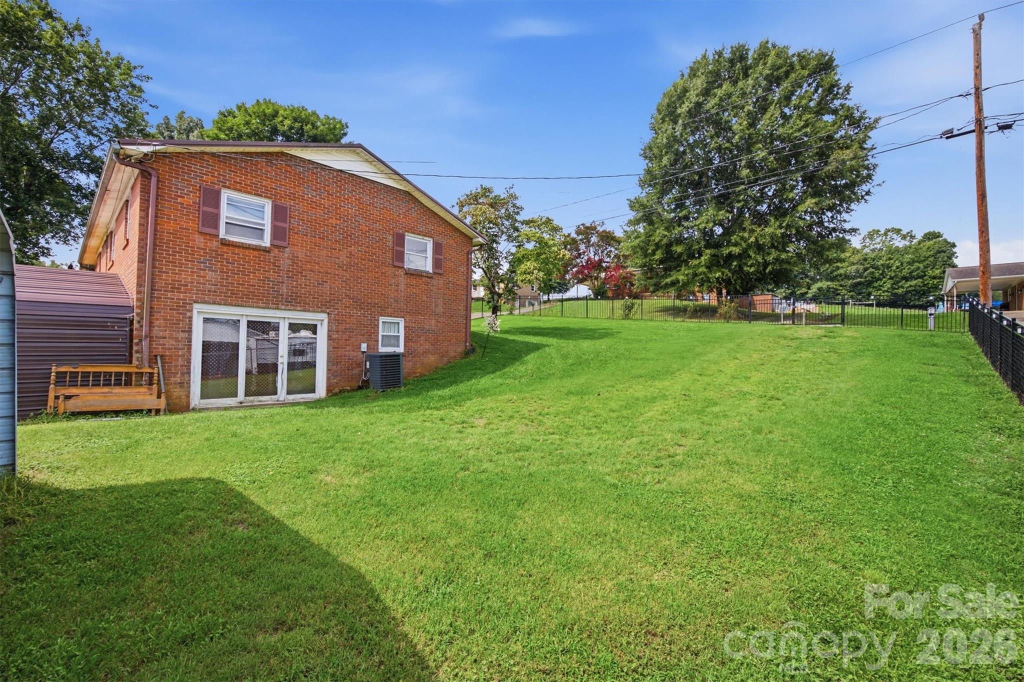 1082 Maple Street — Granite Falls