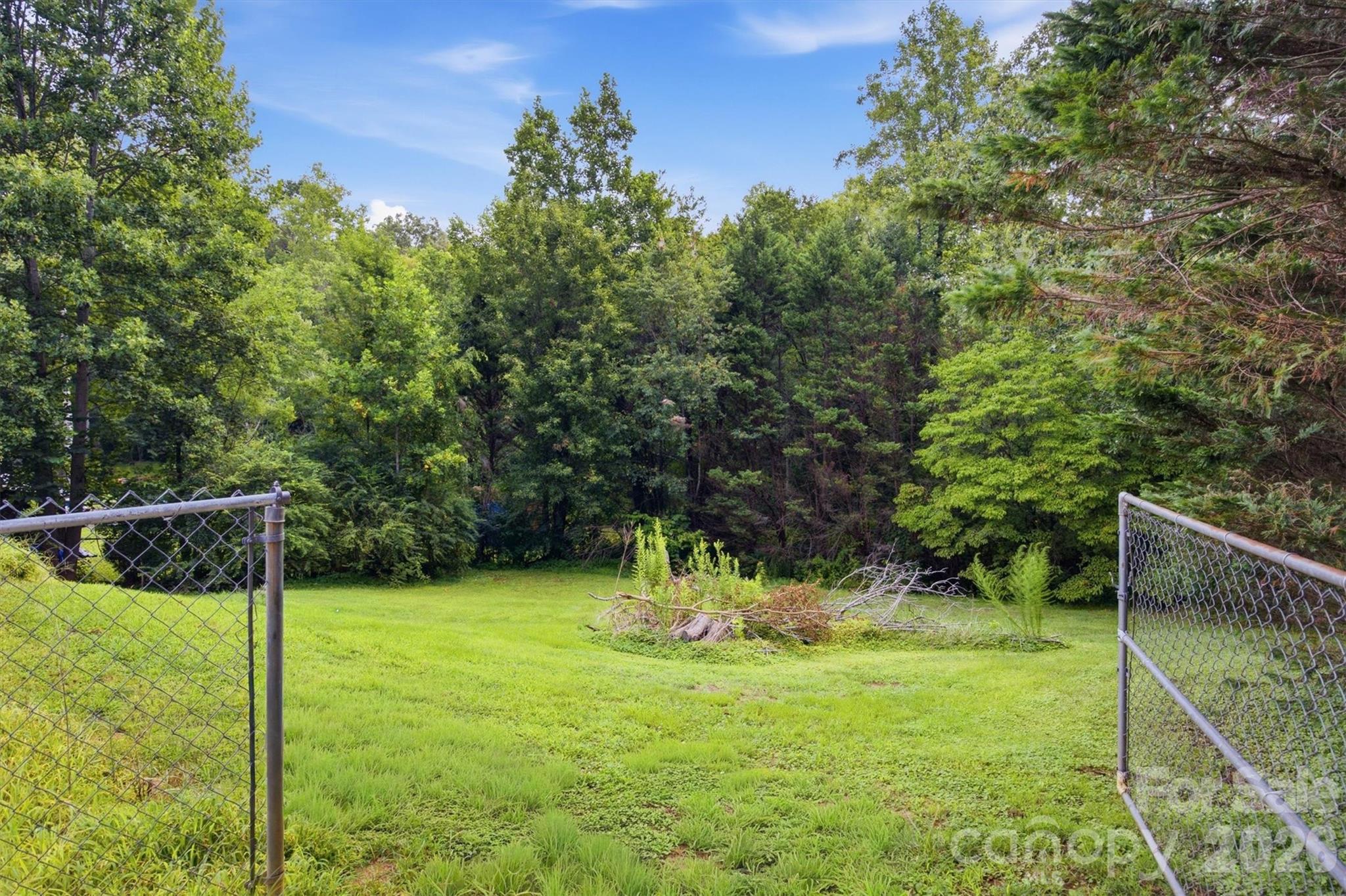 1082 Maple Street — Granite Falls