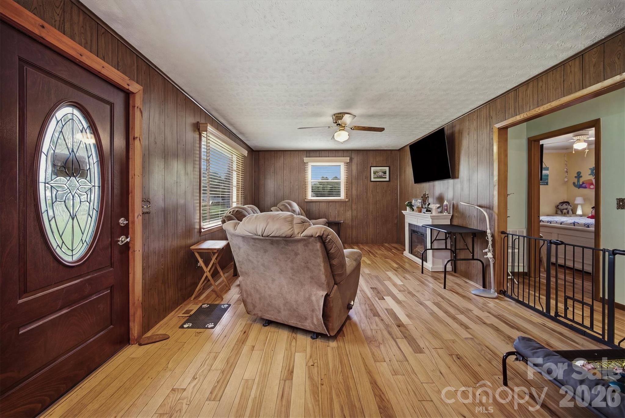 1082 Maple Street — Granite Falls