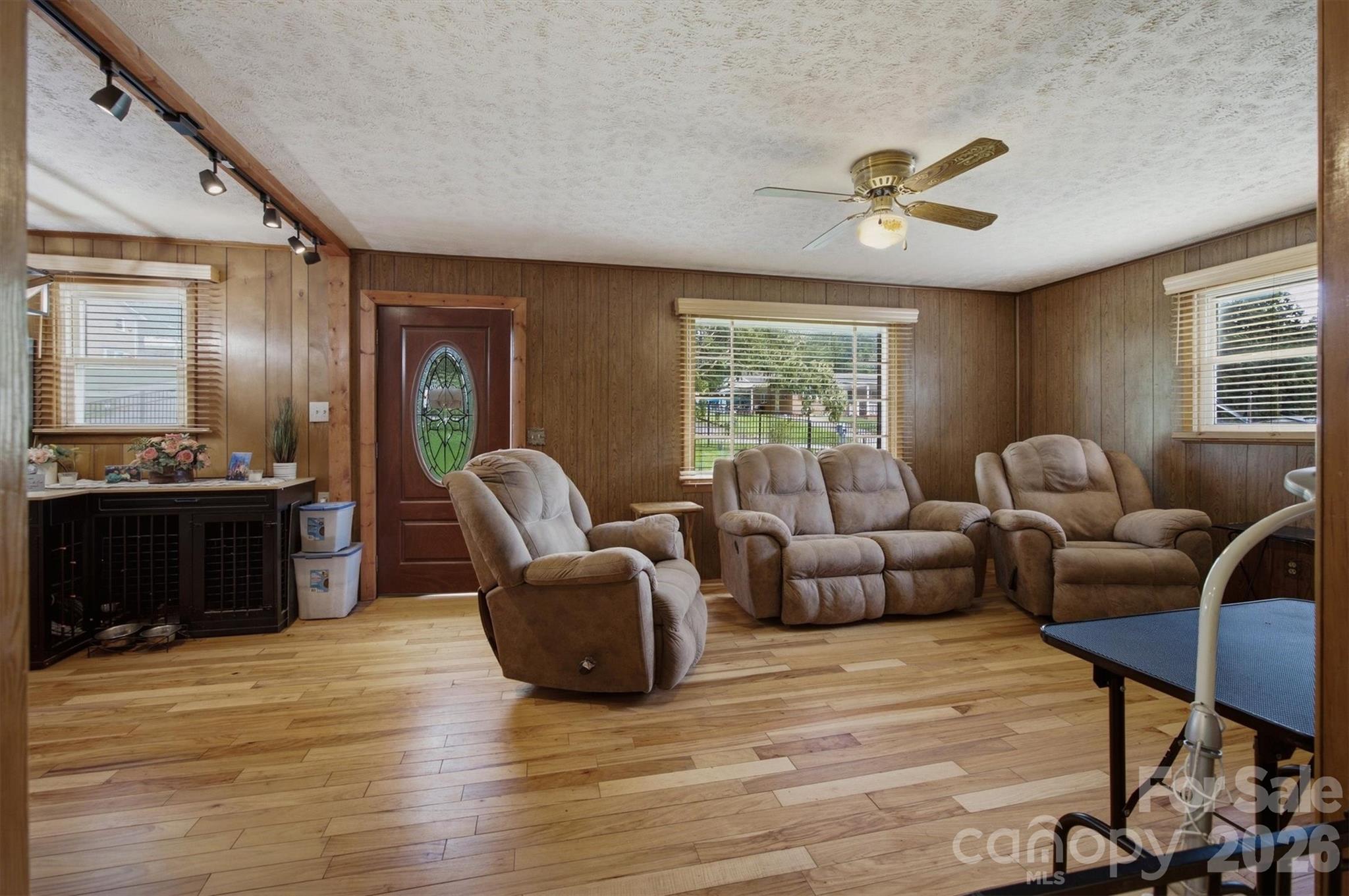 1082 Maple Street — Granite Falls