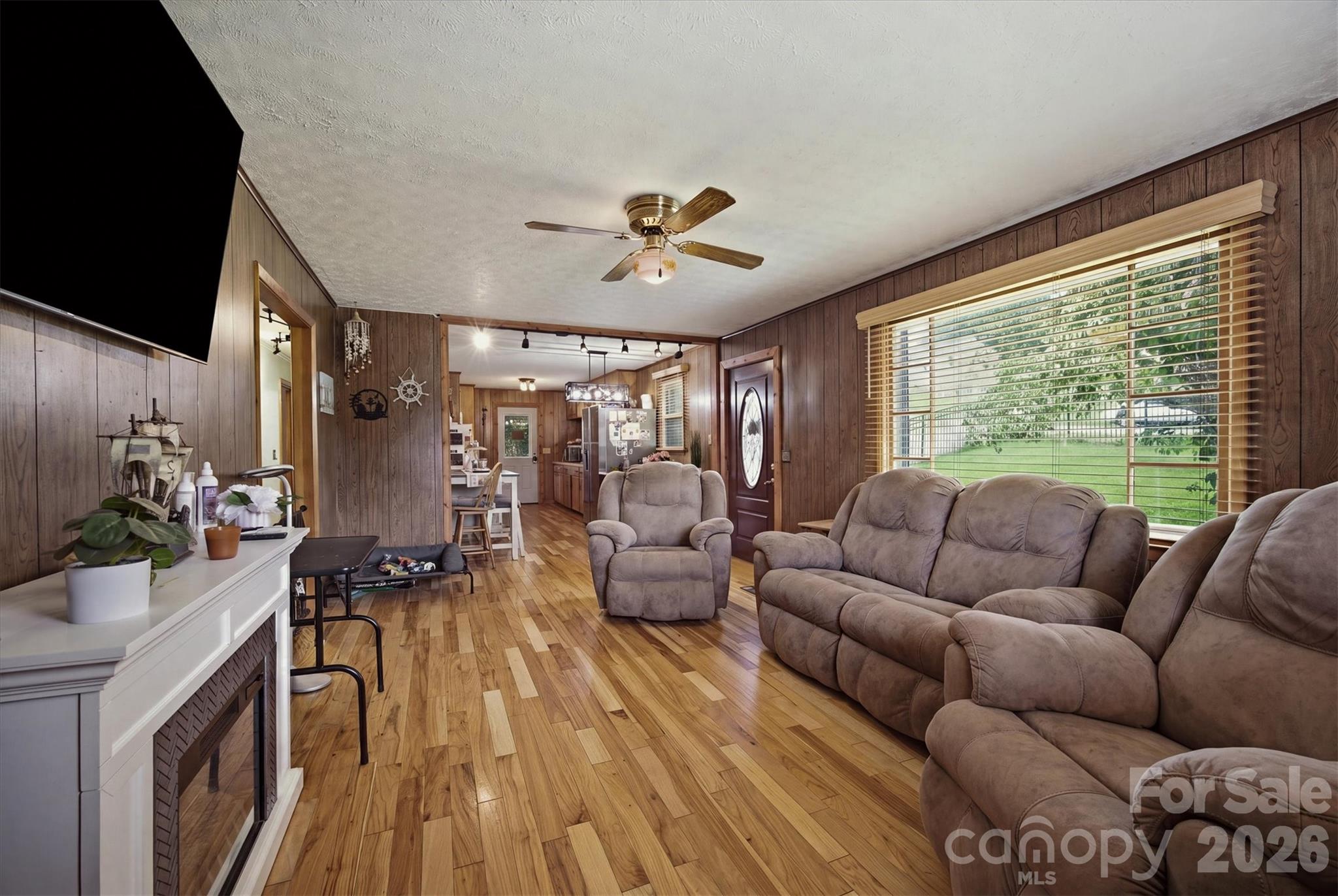 1082 Maple Street — Granite Falls