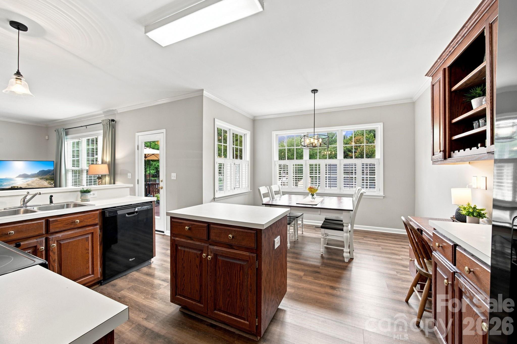 10310 Sawtimber Court — Huntersville