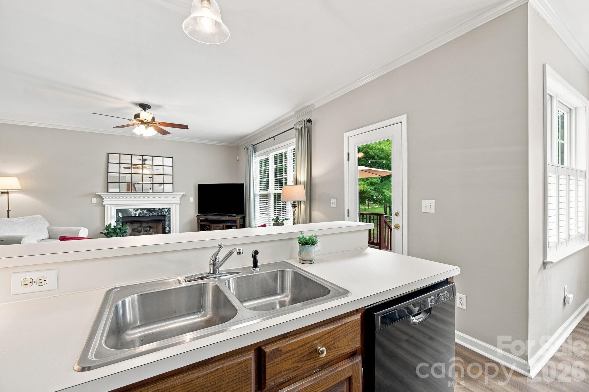 10310 Sawtimber Court — Huntersville