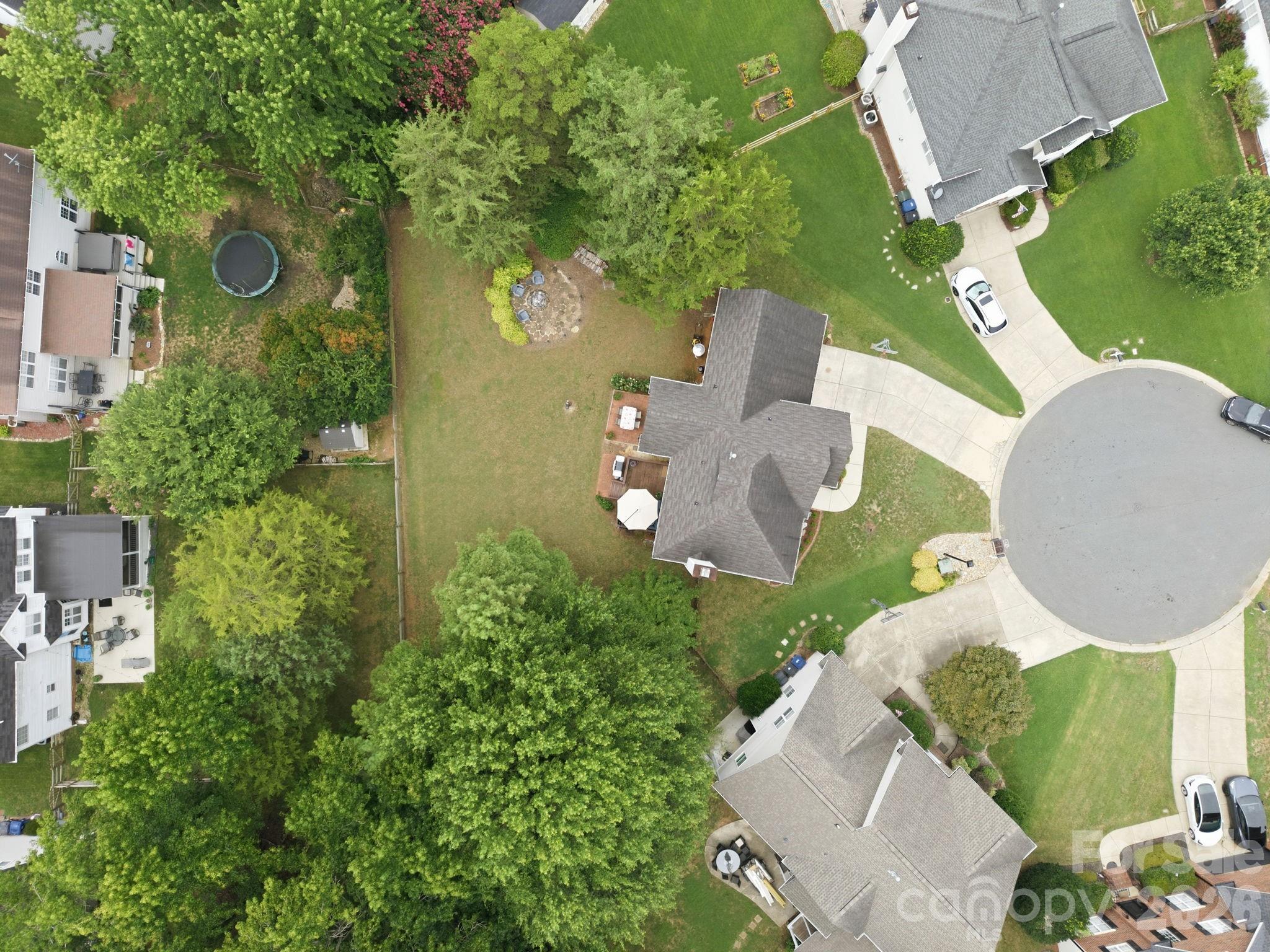 10310 Sawtimber Court — Huntersville