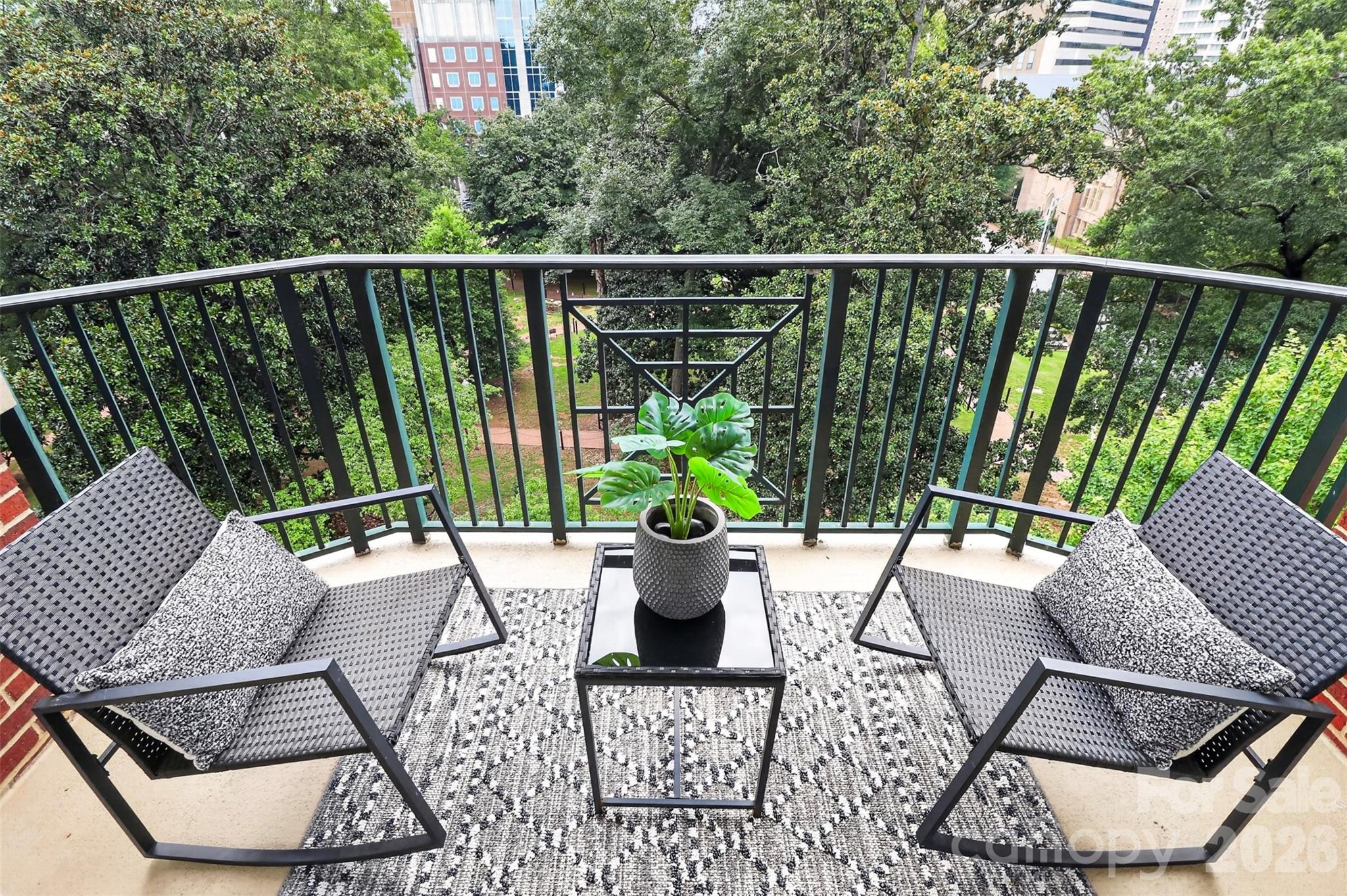 300 W 5th Street #709 — Charlotte