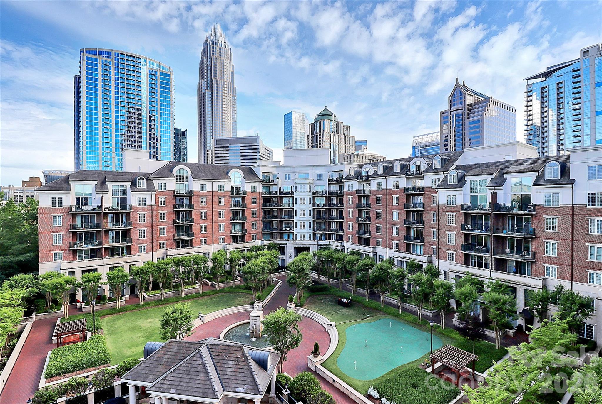 300 W 5th Street #709 — Charlotte